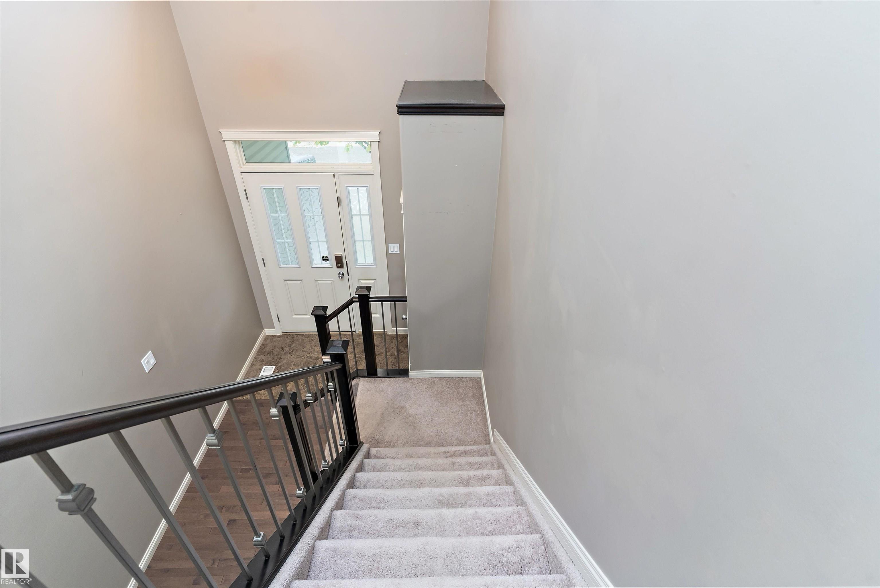 Photo 17 at 39 - 18230 104a Street NW, Elsinore, Edmonton