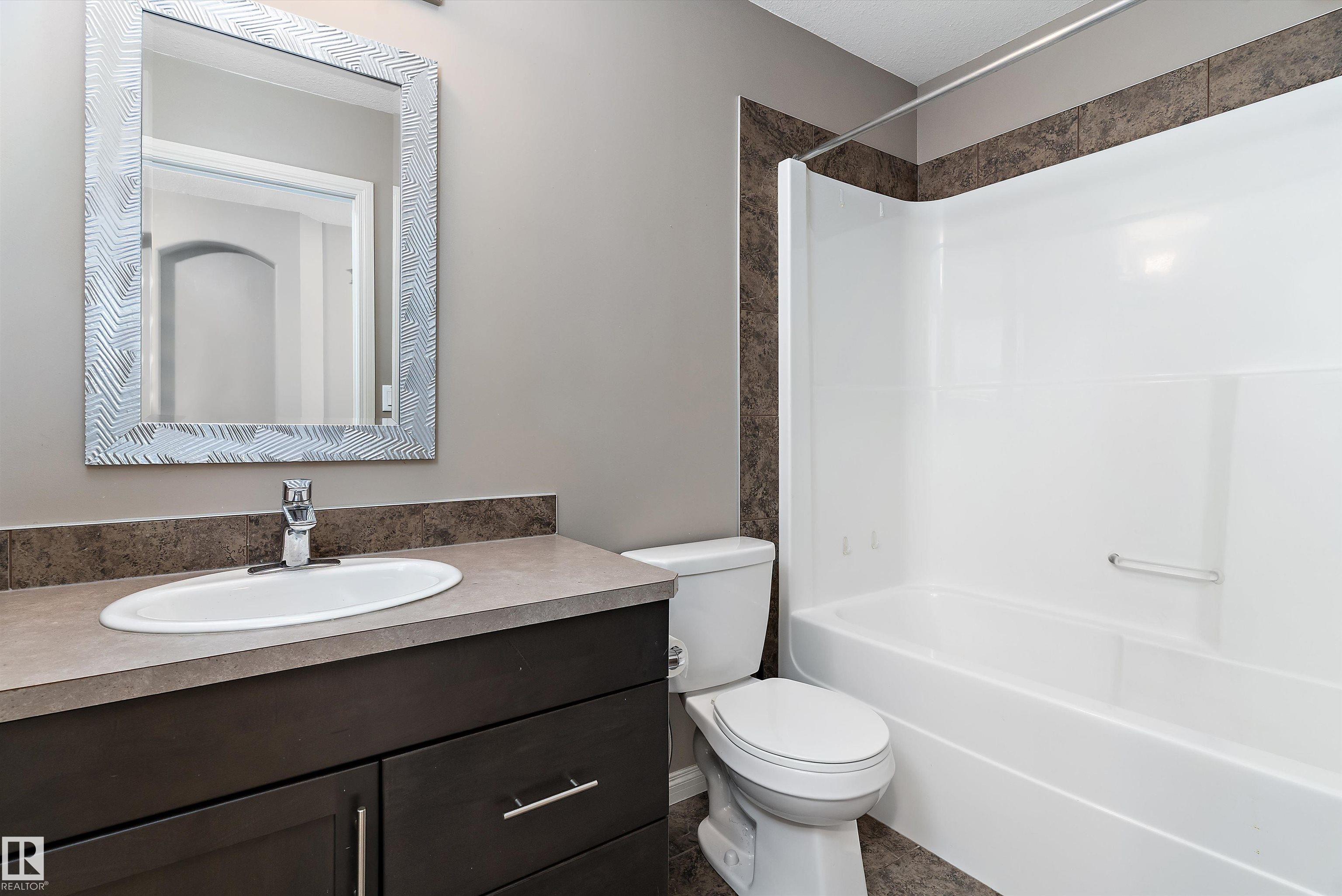 Photo 23 at 39 - 18230 104a Street NW, Elsinore, Edmonton