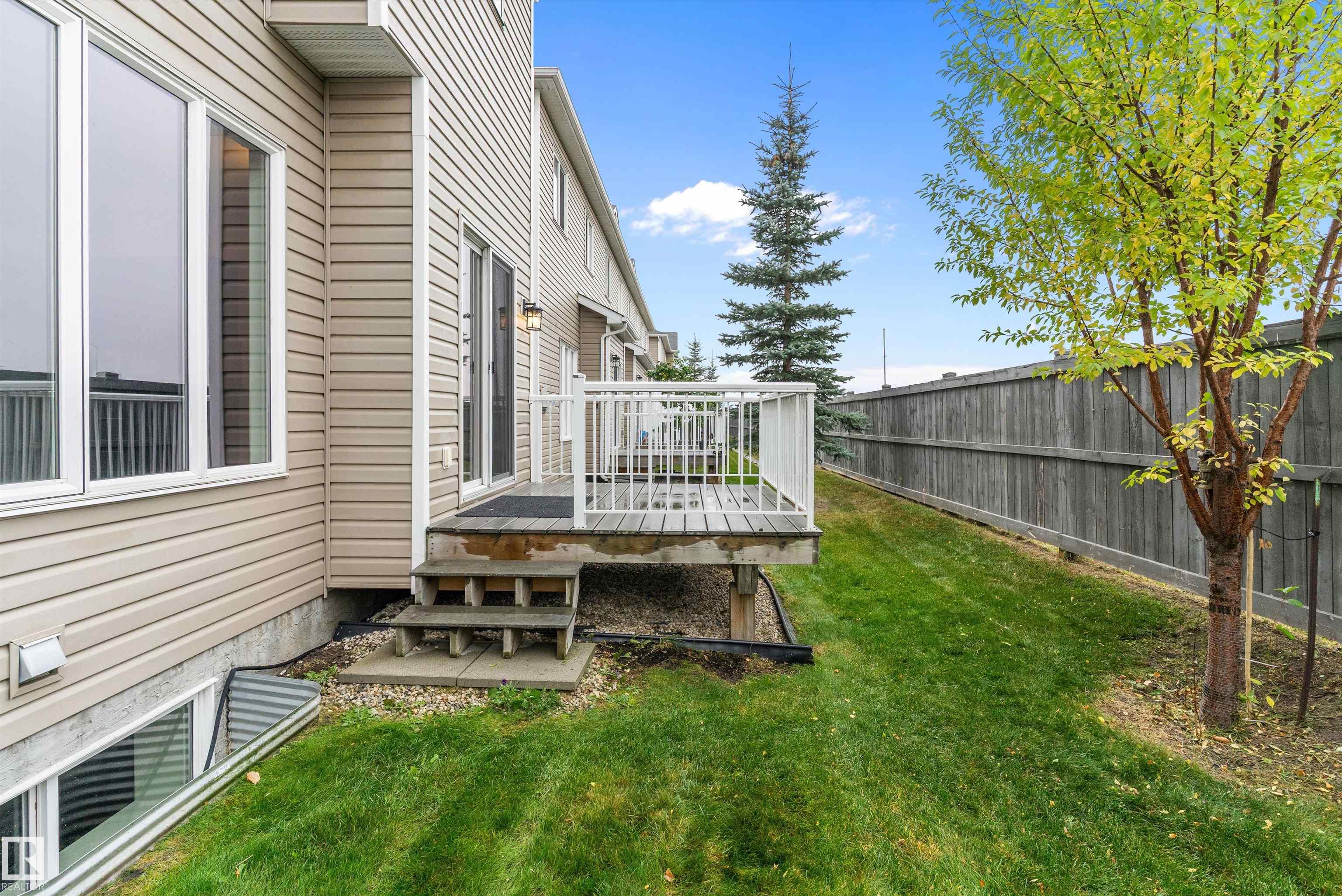 Photo 37 at 39 - 18230 104a Street NW, Elsinore, Edmonton