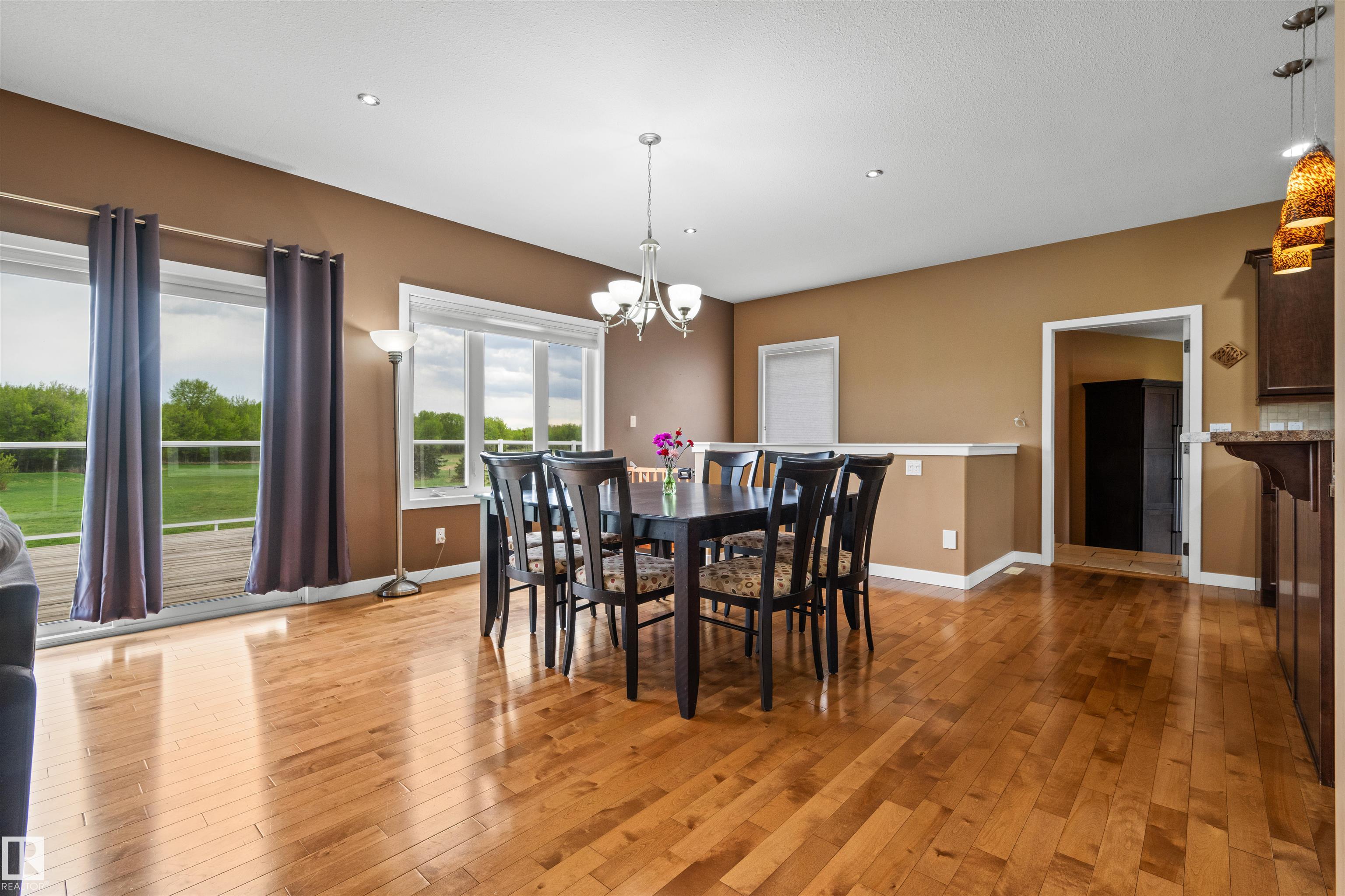 Photo 9 at 130 50322 Rge Road 232, Rutherford, Rural Leduc County