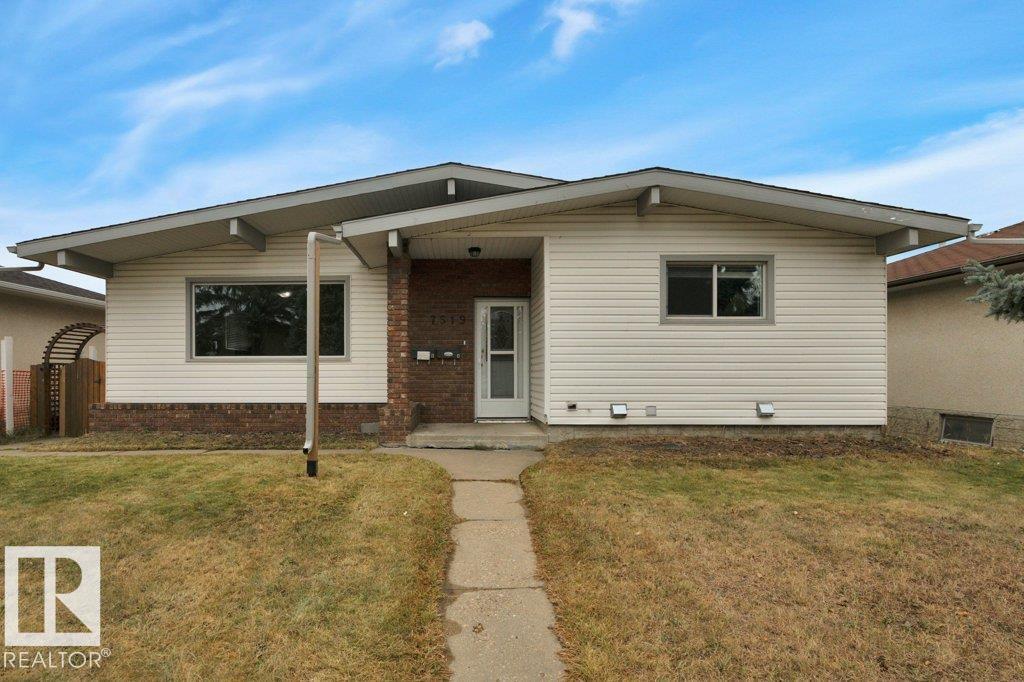 Photo 2 at 7519 150 Avenue NW, Kilkenny, Edmonton