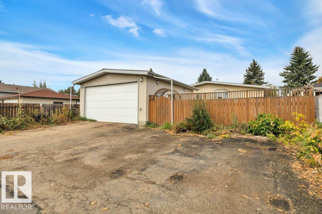 Photo 41 at 7519 150 Avenue NW, Kilkenny, Edmonton