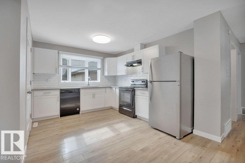 Photo 9 at 7519 150 Avenue NW, Kilkenny, Edmonton
