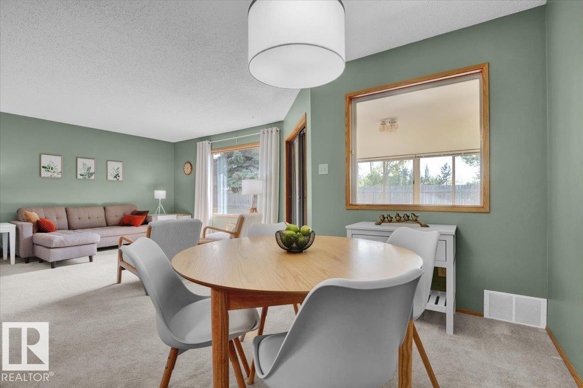 Photo 7 at 10724 153 Avenue NW, Beaumaris, Edmonton