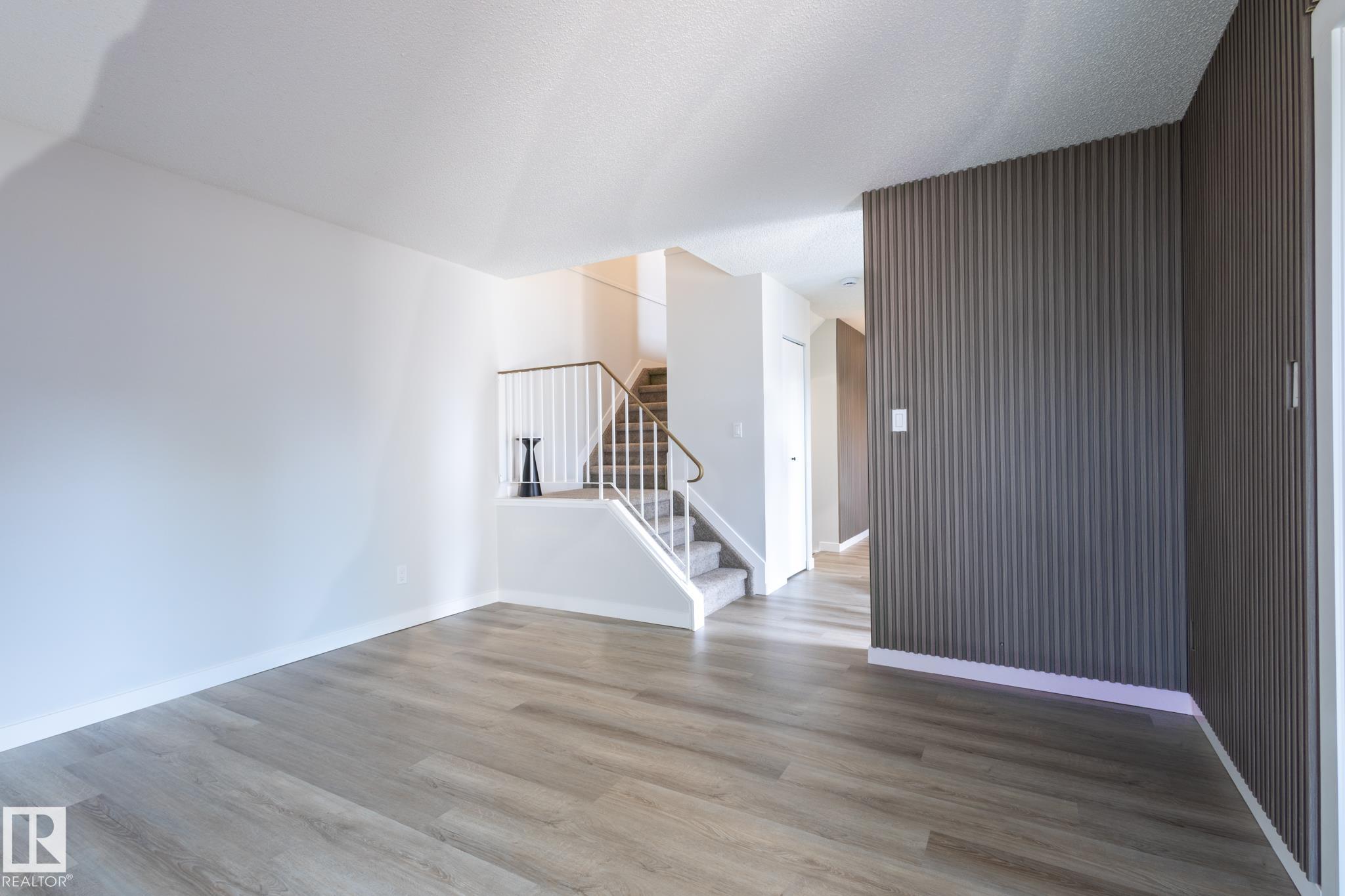 Photo 7 at 14618 25 Street NW, Fraser, Edmonton
