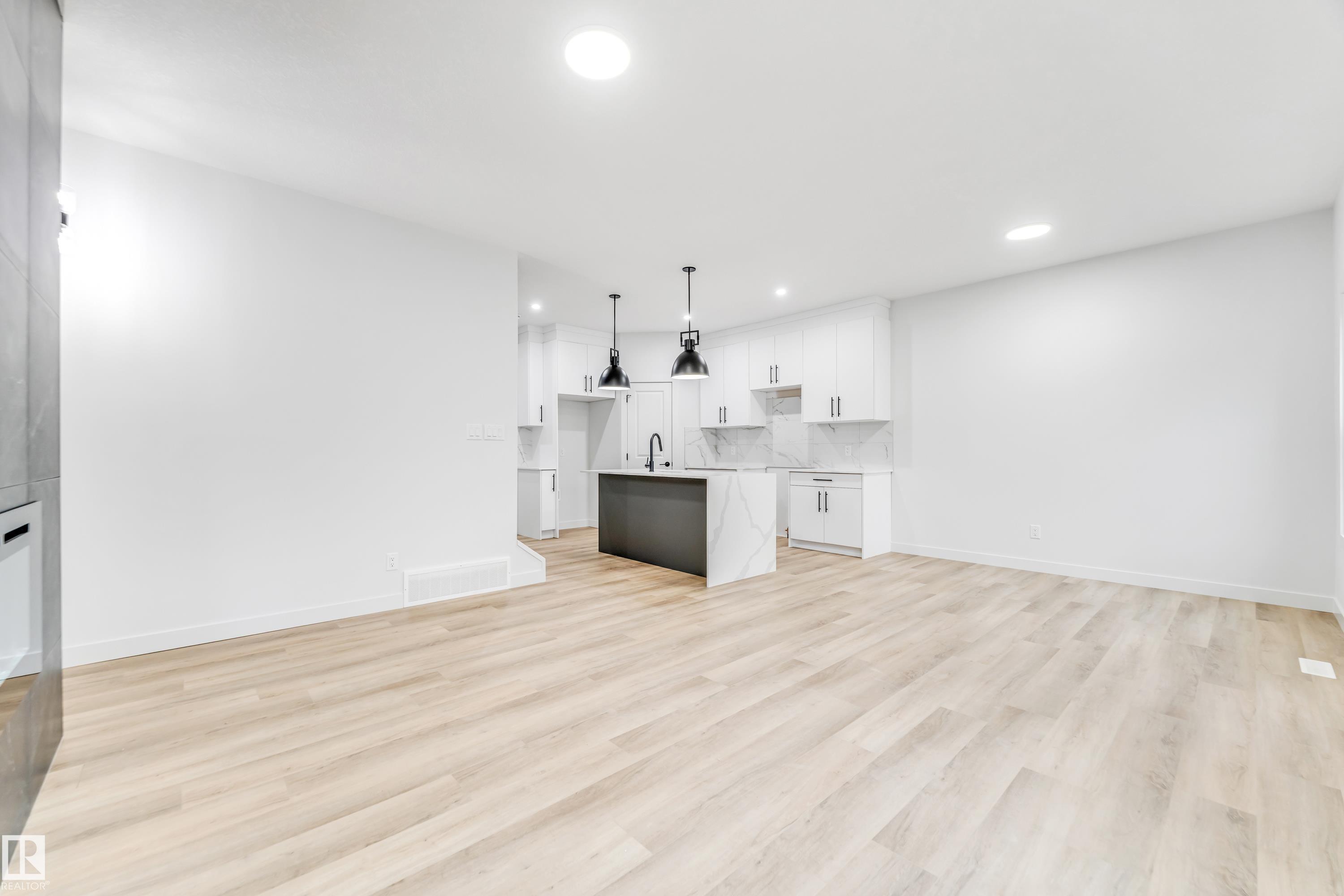 Photo 14 at 8723 181 Avenue NW, Klarvatten, Edmonton