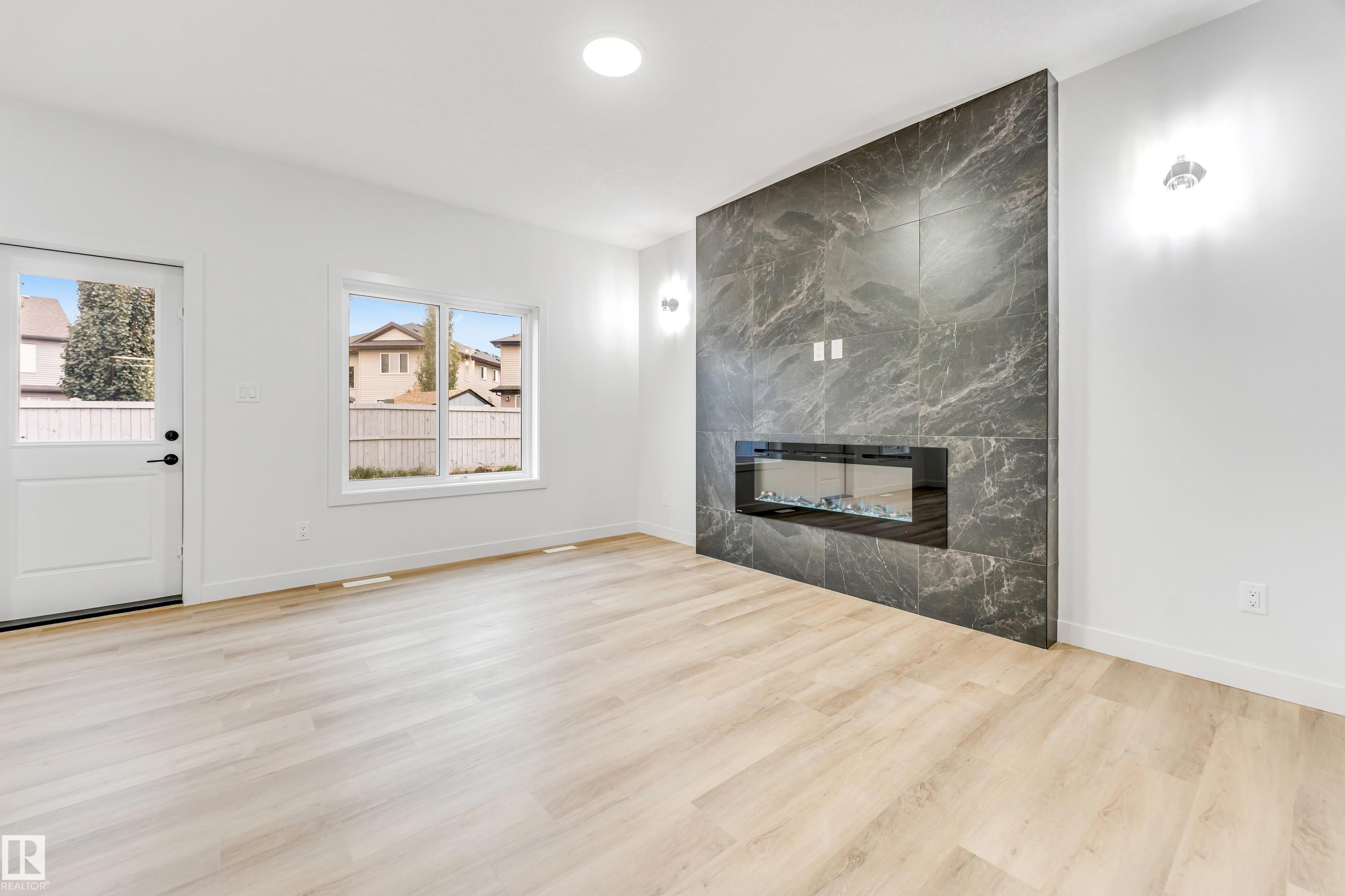Photo 5 at 8723 181 Avenue NW, Klarvatten, Edmonton