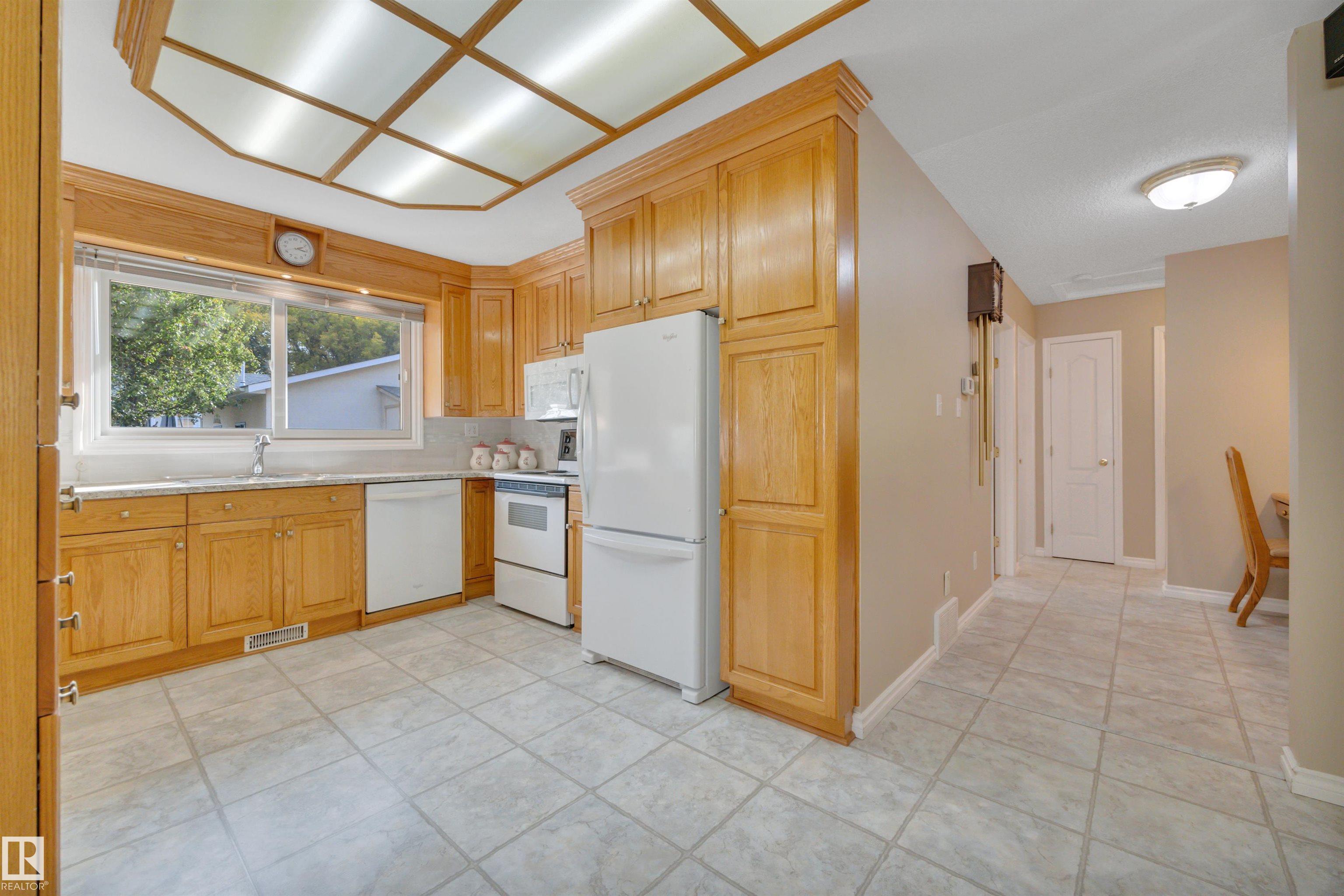Photo 17 at 56 Fleetwood Crescent, Forest Lawn, St. Albert