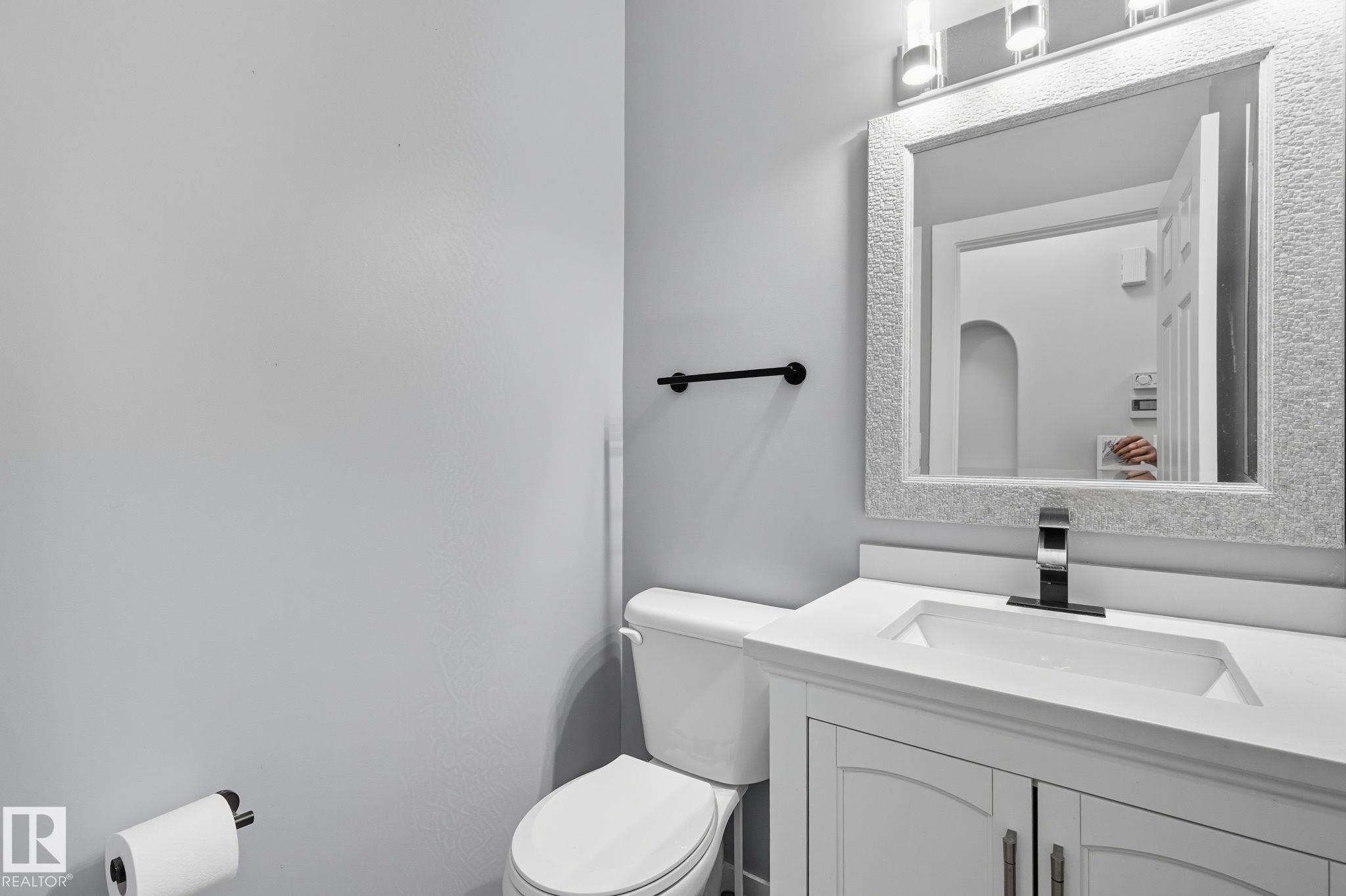 Photo 19 at 4 Brassard Court, Coloniale Estates, Beaumont