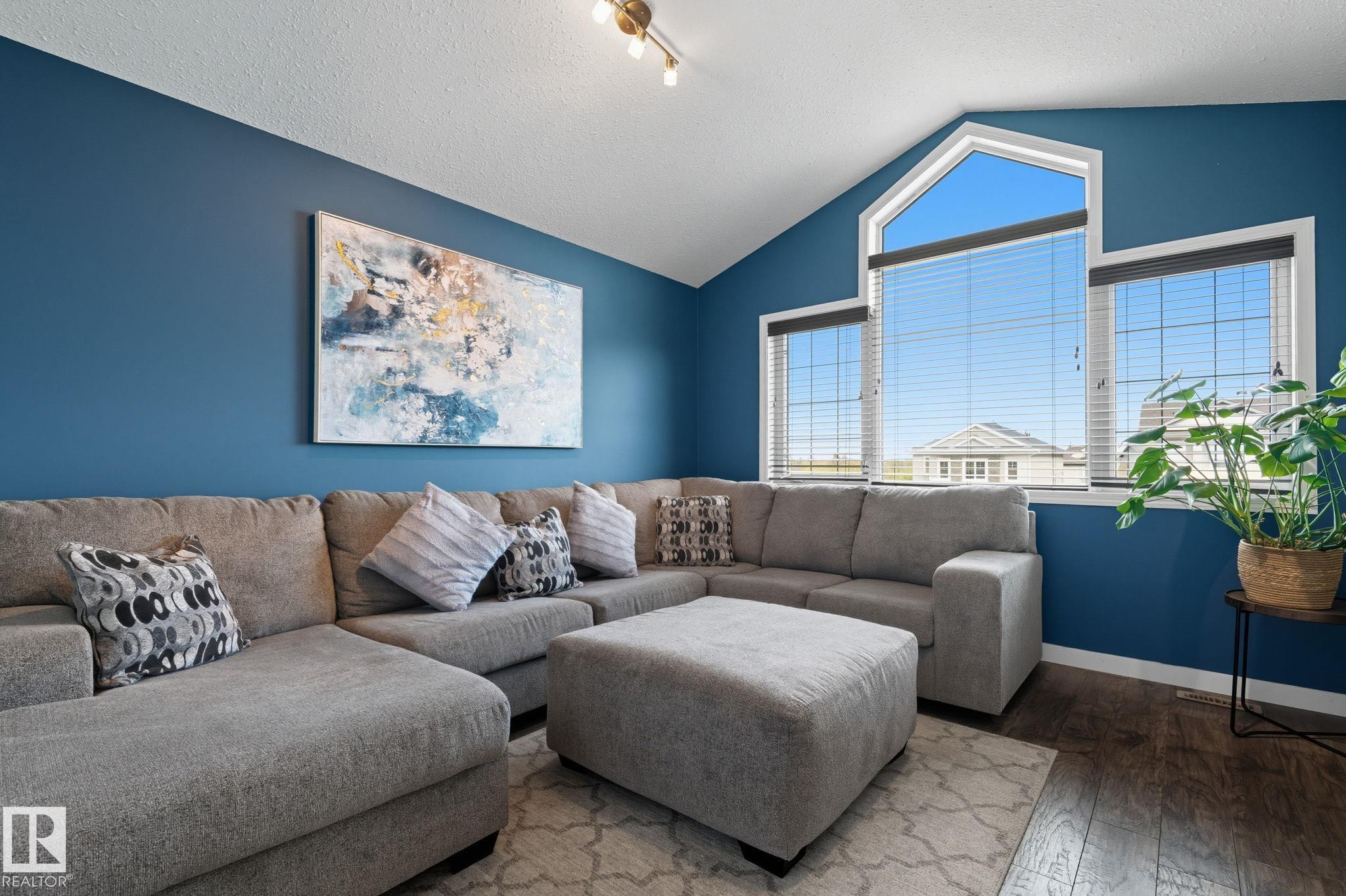 Photo 26 at 4 Brassard Court, Coloniale Estates, Beaumont