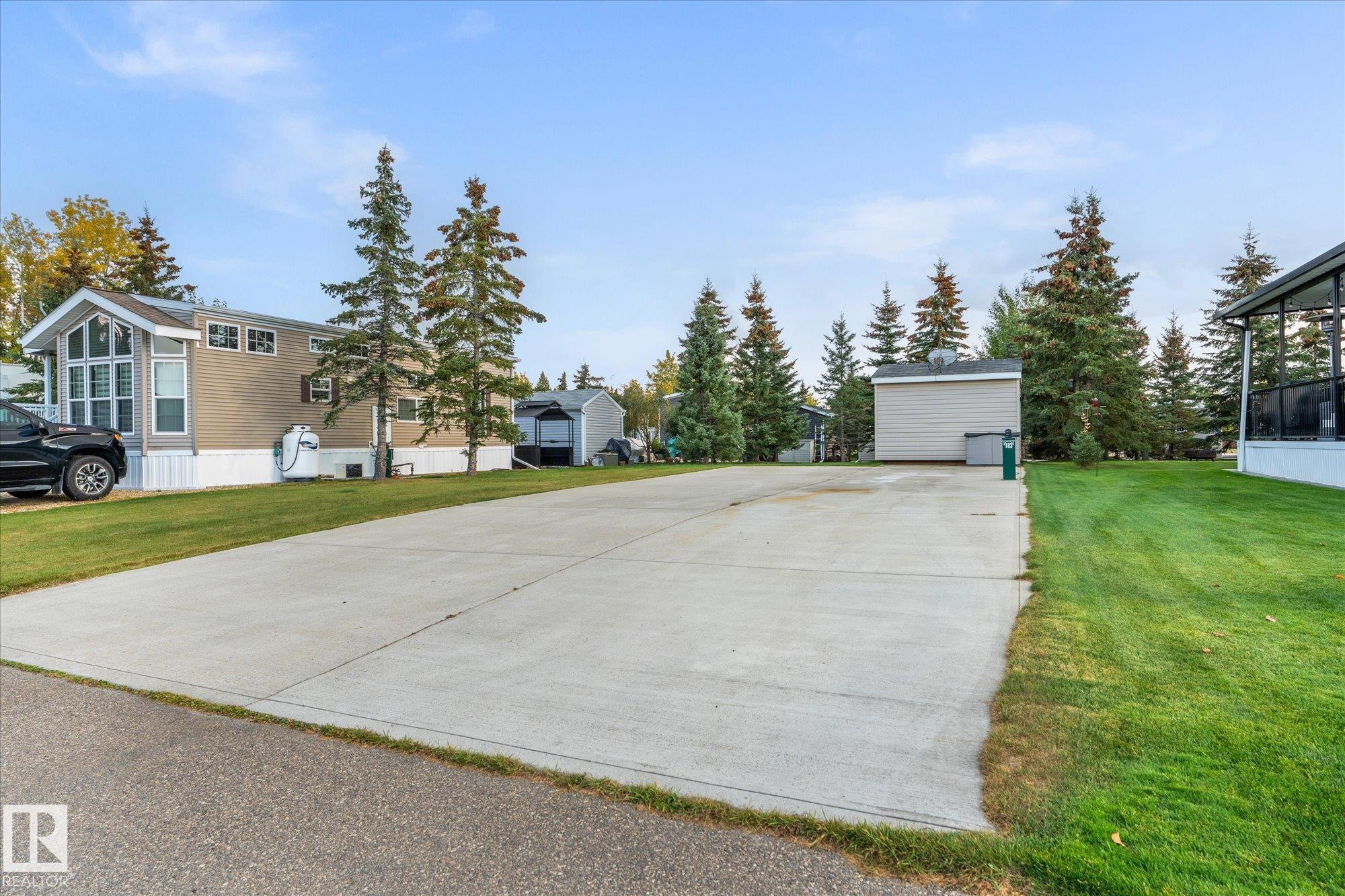 Photo 8 at 183 - 53126 Rge Road 70, Trestle Creek Golf Resort, Rural Parkland County