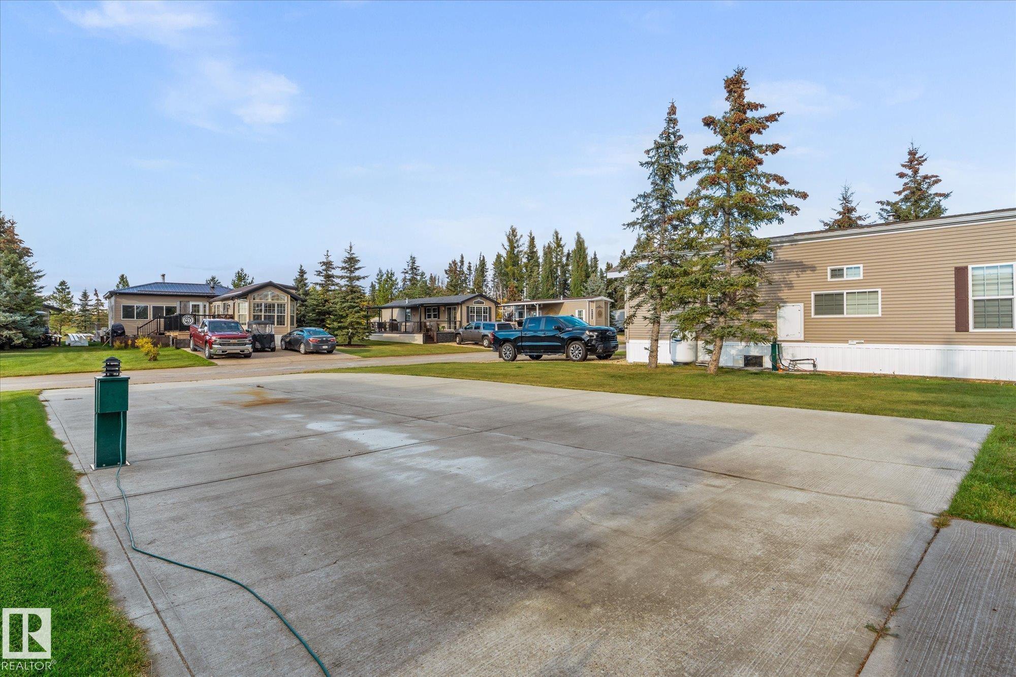 Photo 9 at 183 - 53126 Rge Road 70, Trestle Creek Golf Resort, Rural Parkland County
