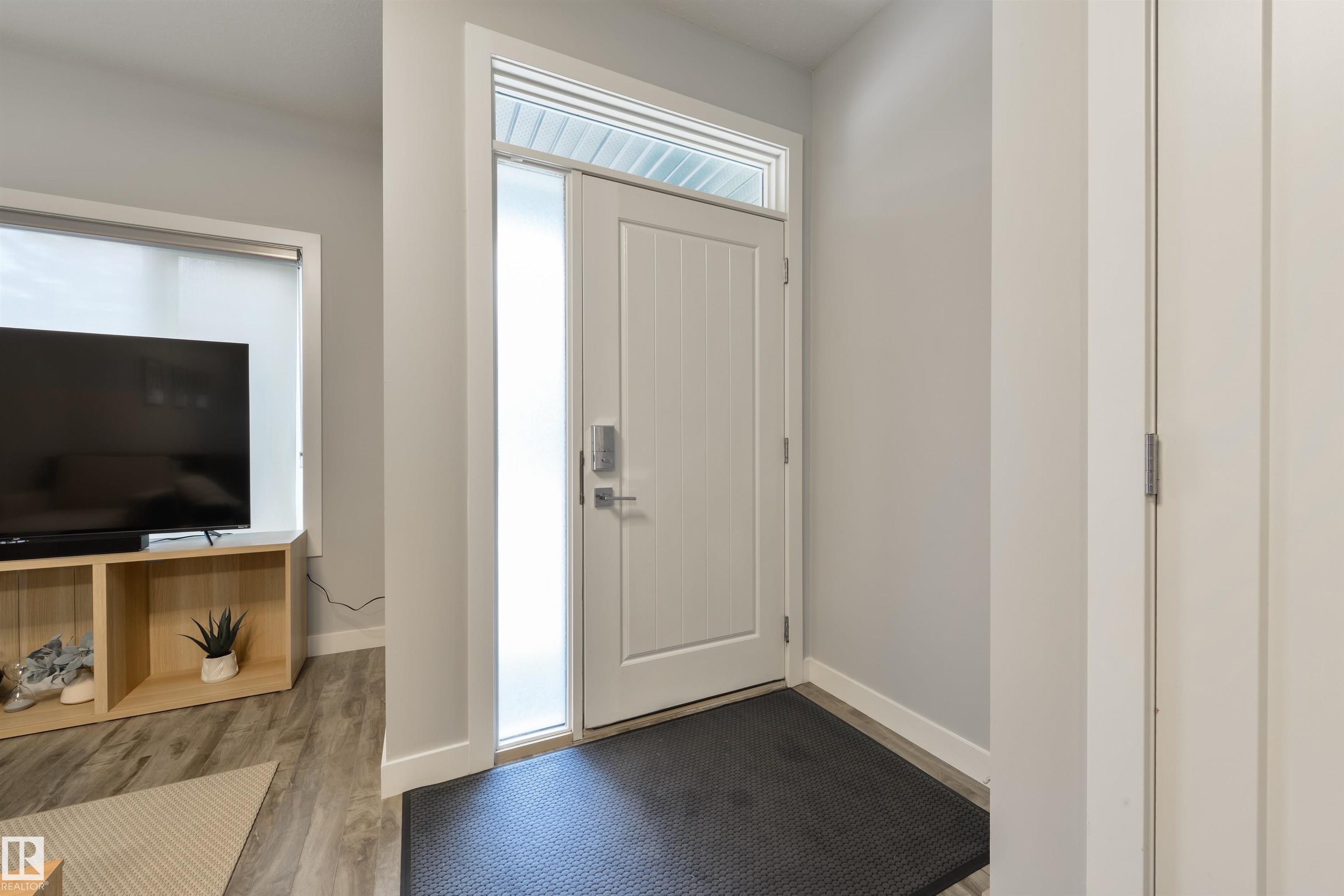 Photo 6 at 10511 154 Street NW, Canora, Edmonton