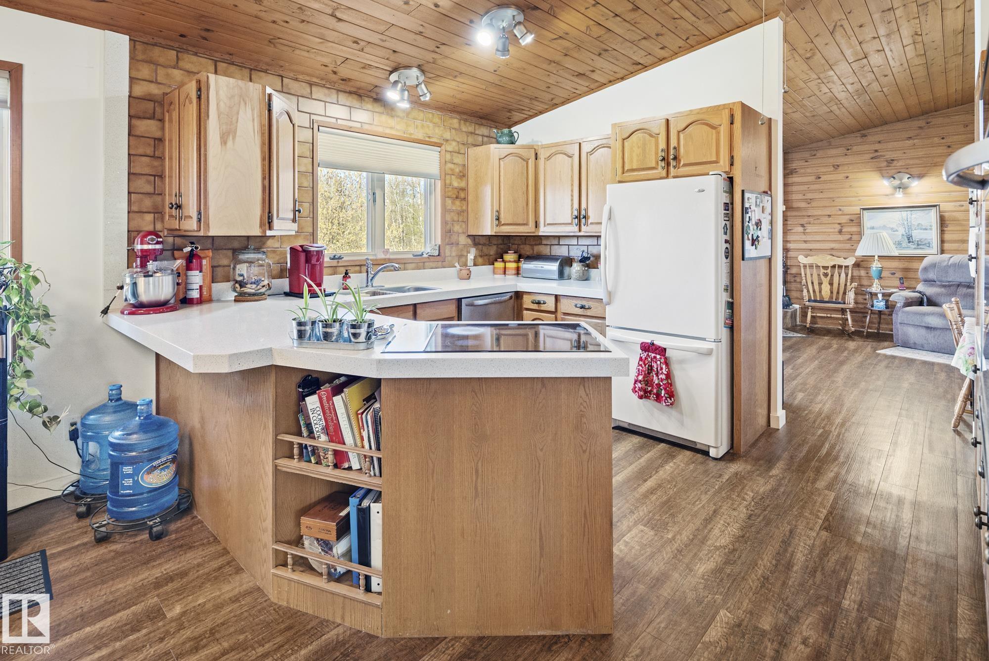 Photo 2 at 19 - 56420 Rge Road 231, Gibbonslea, Rural Sturgeon County