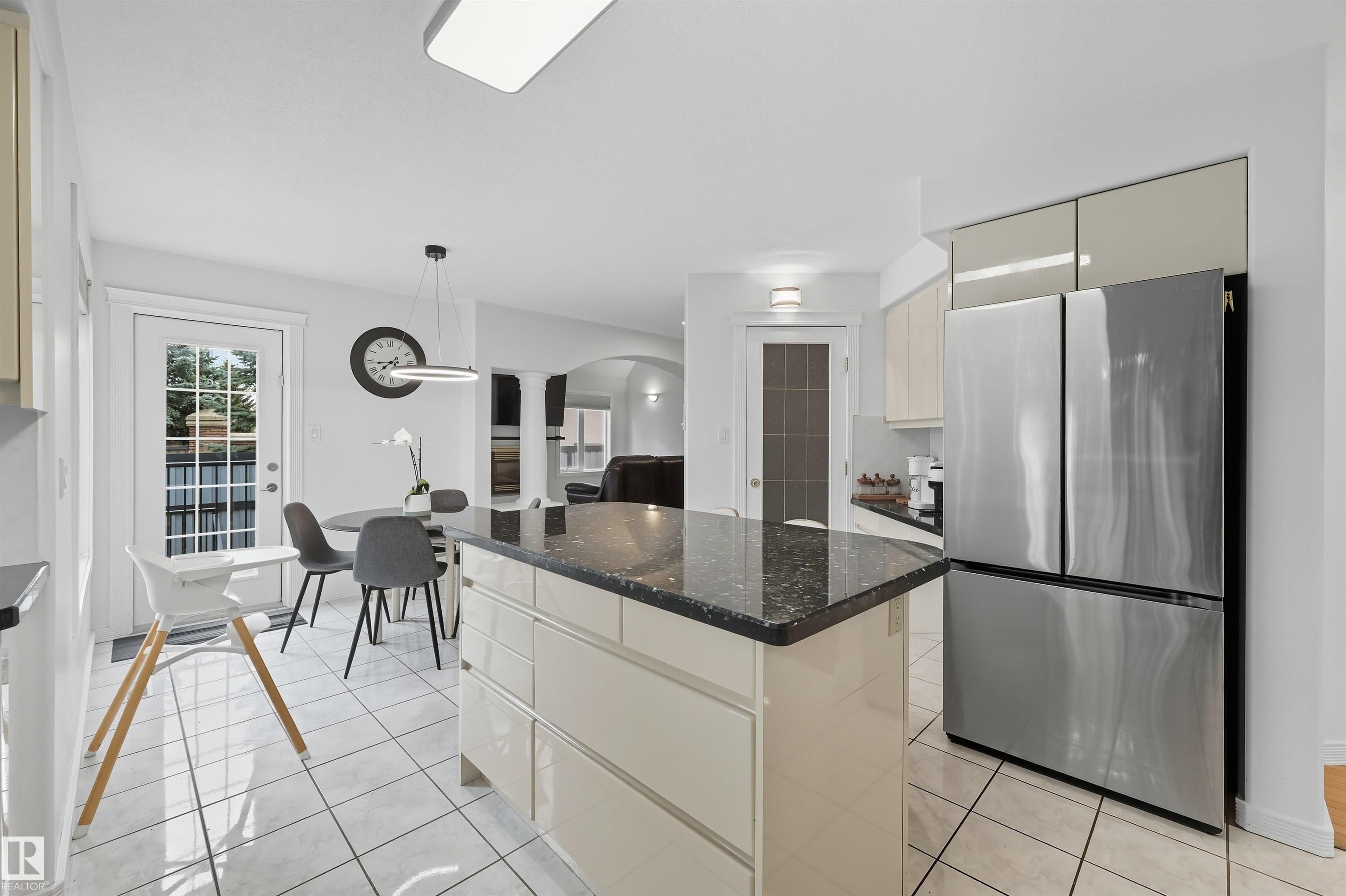 Photo 13 at 690 Henderson Street NW, Henderson Estates, Edmonton