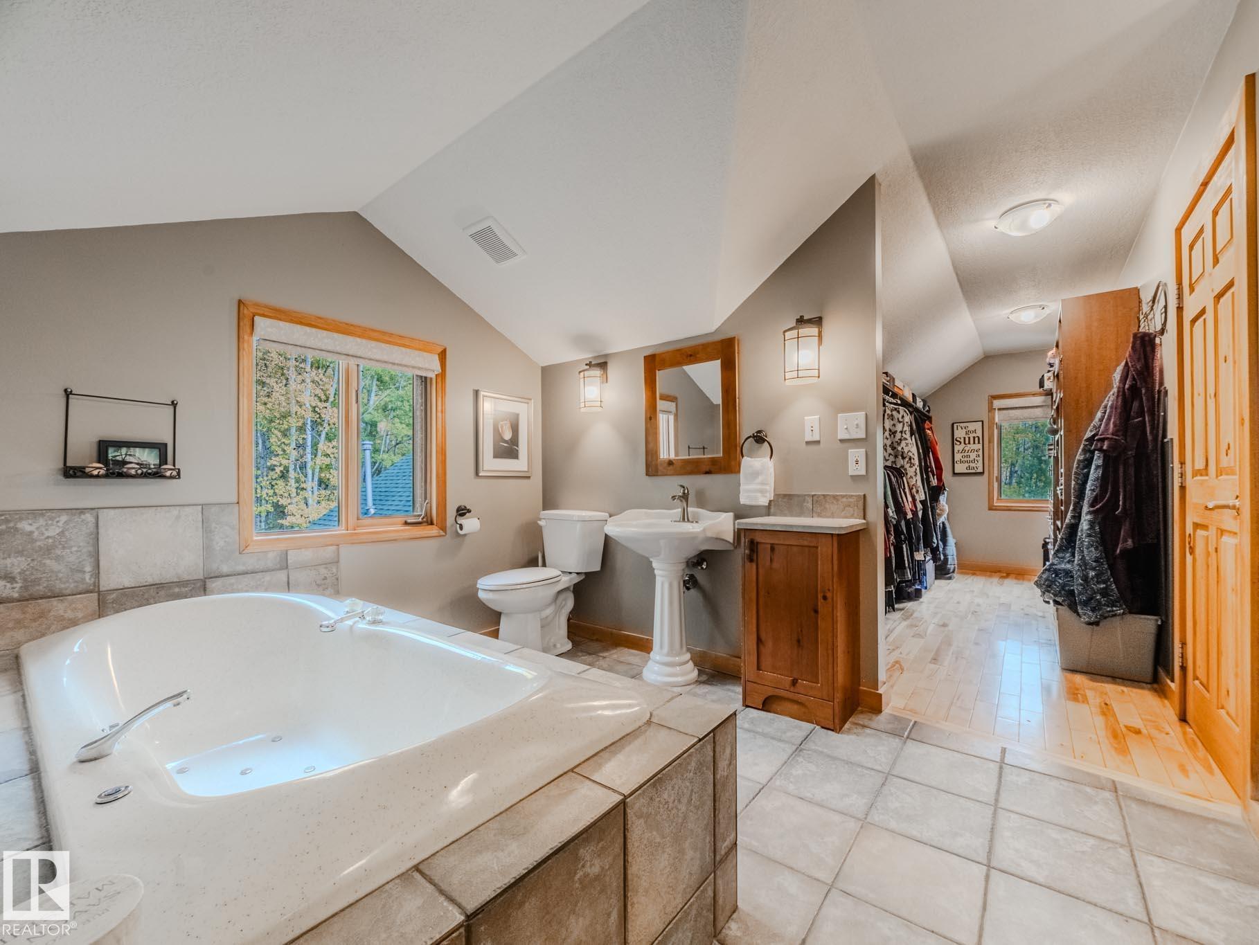 Photo 32 at 1524 Parkland Drive SW, Scenic View Estates, Rural Parkland County