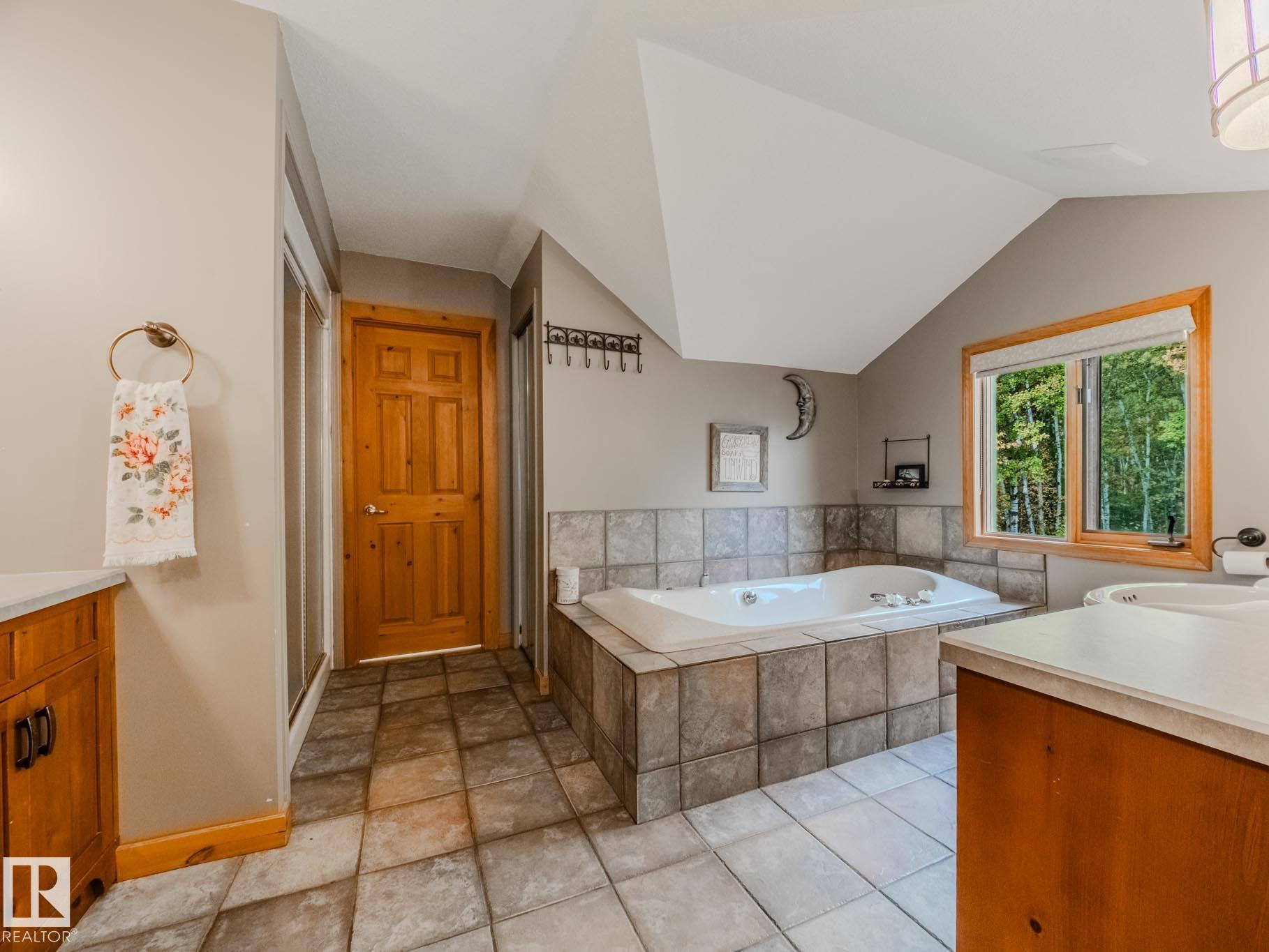 Photo 34 at 1524 Parkland Drive SW, Scenic View Estates, Rural Parkland County