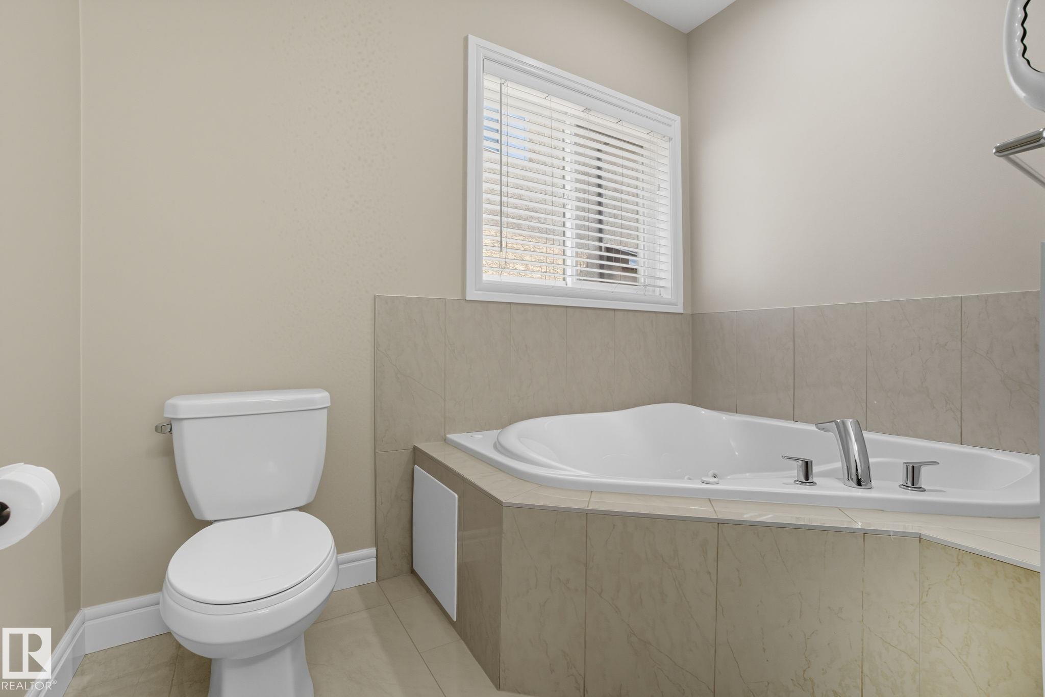 Photo 23 at 9216 181 Avenue NW, Klarvatten, Edmonton
