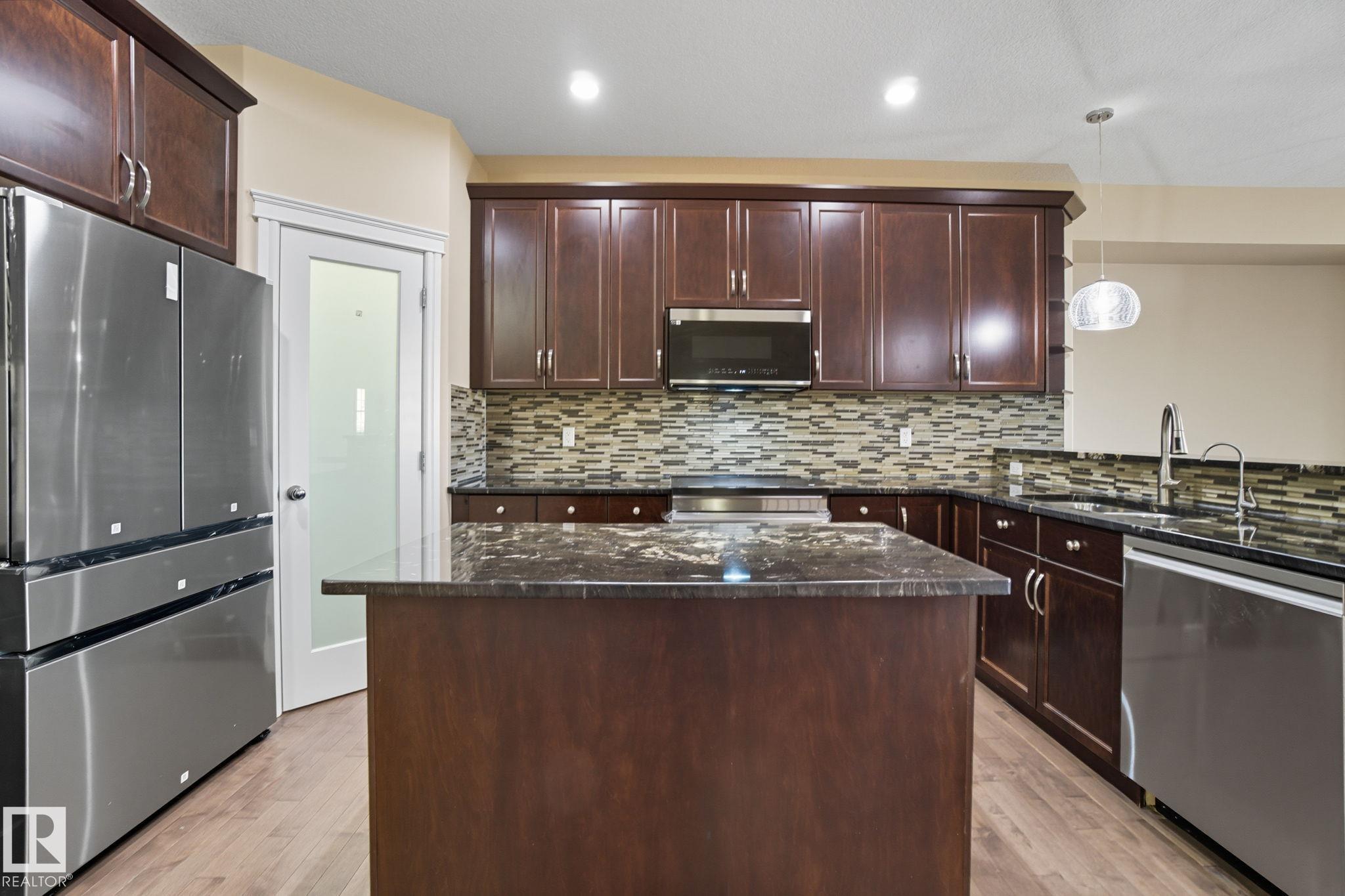 Photo 7 at 9216 181 Avenue NW, Klarvatten, Edmonton