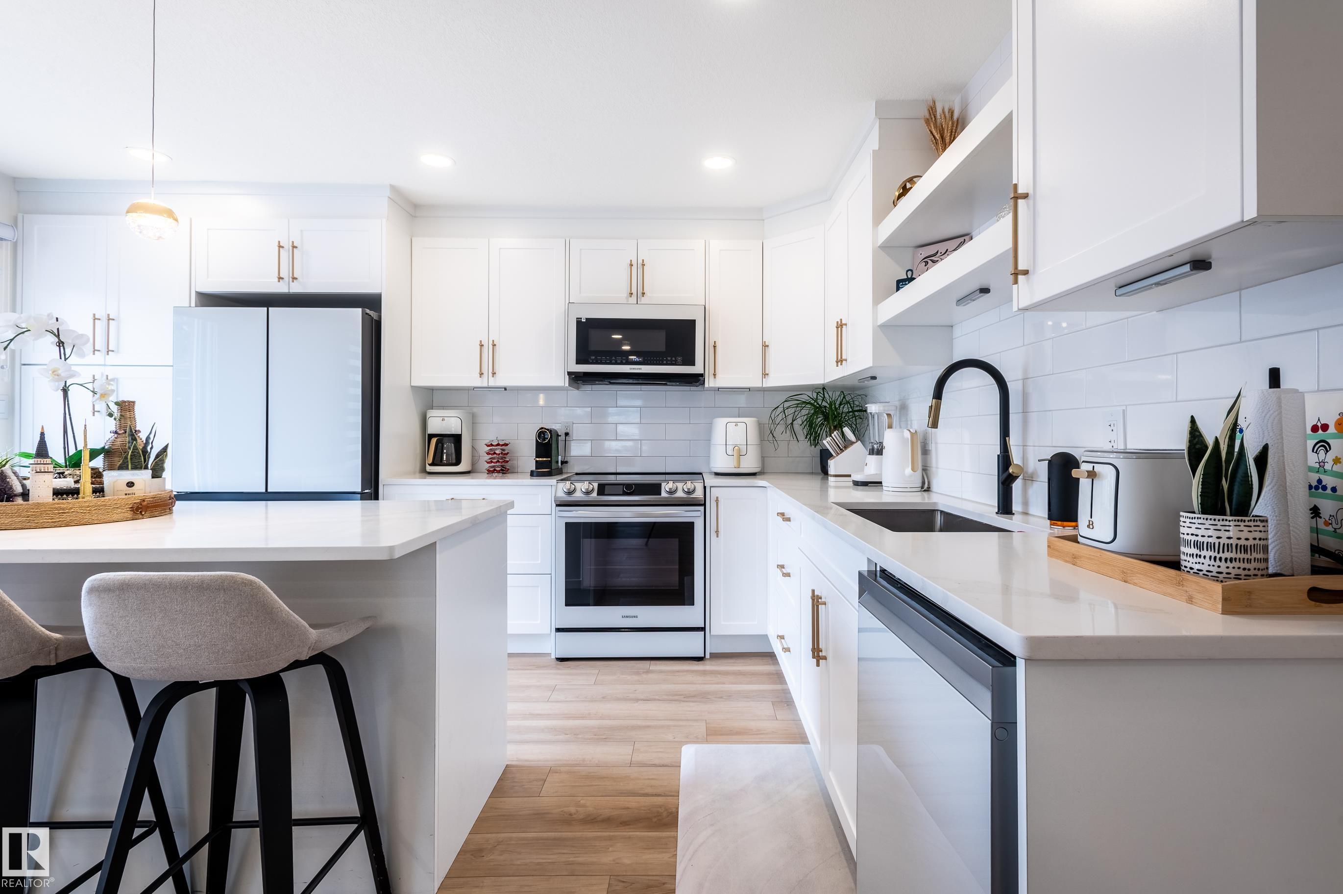 Photo 14 at 17327 106 Street NW, Baturyn, Edmonton