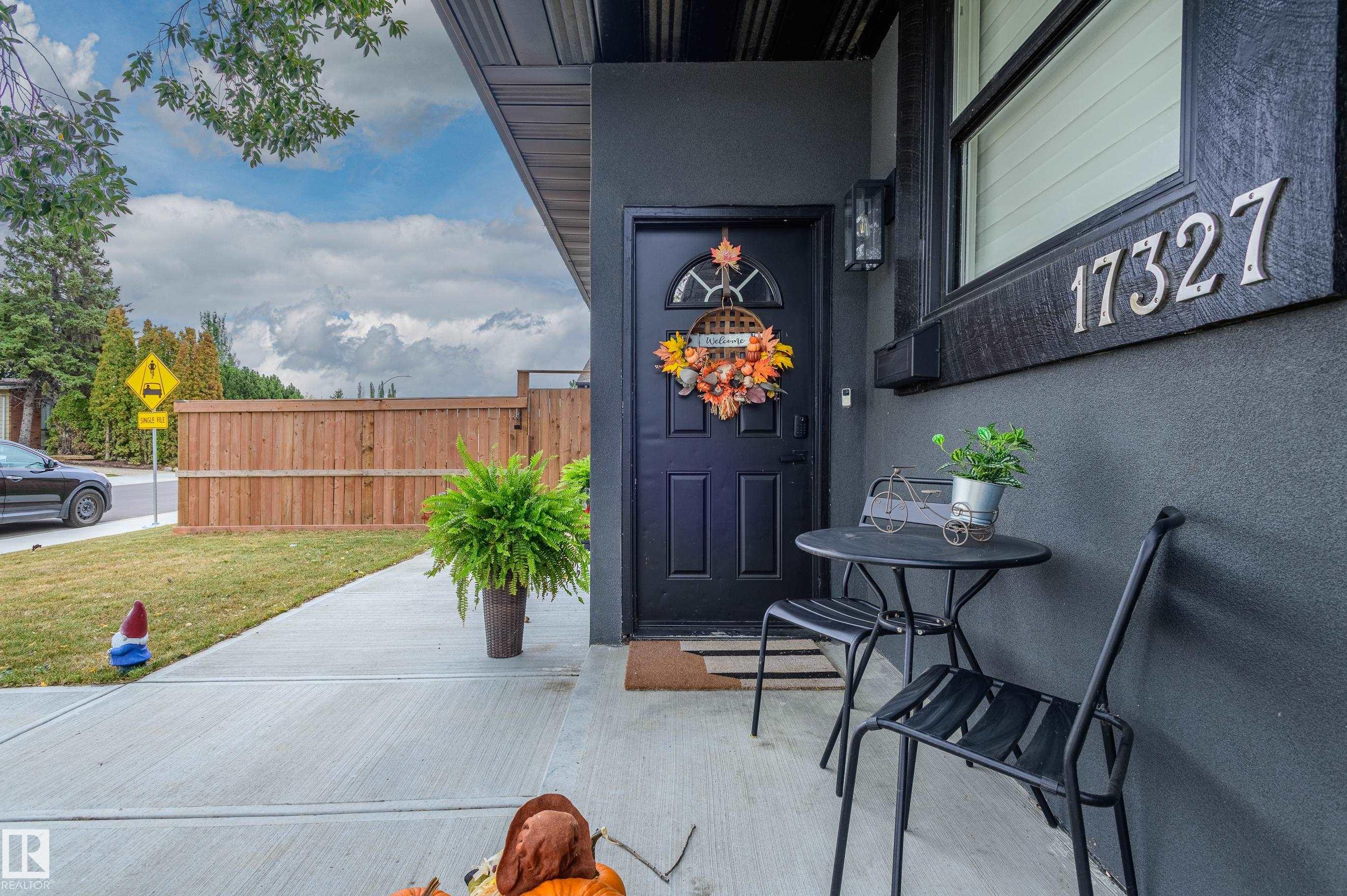 Photo 3 at 17327 106 Street NW, Baturyn, Edmonton
