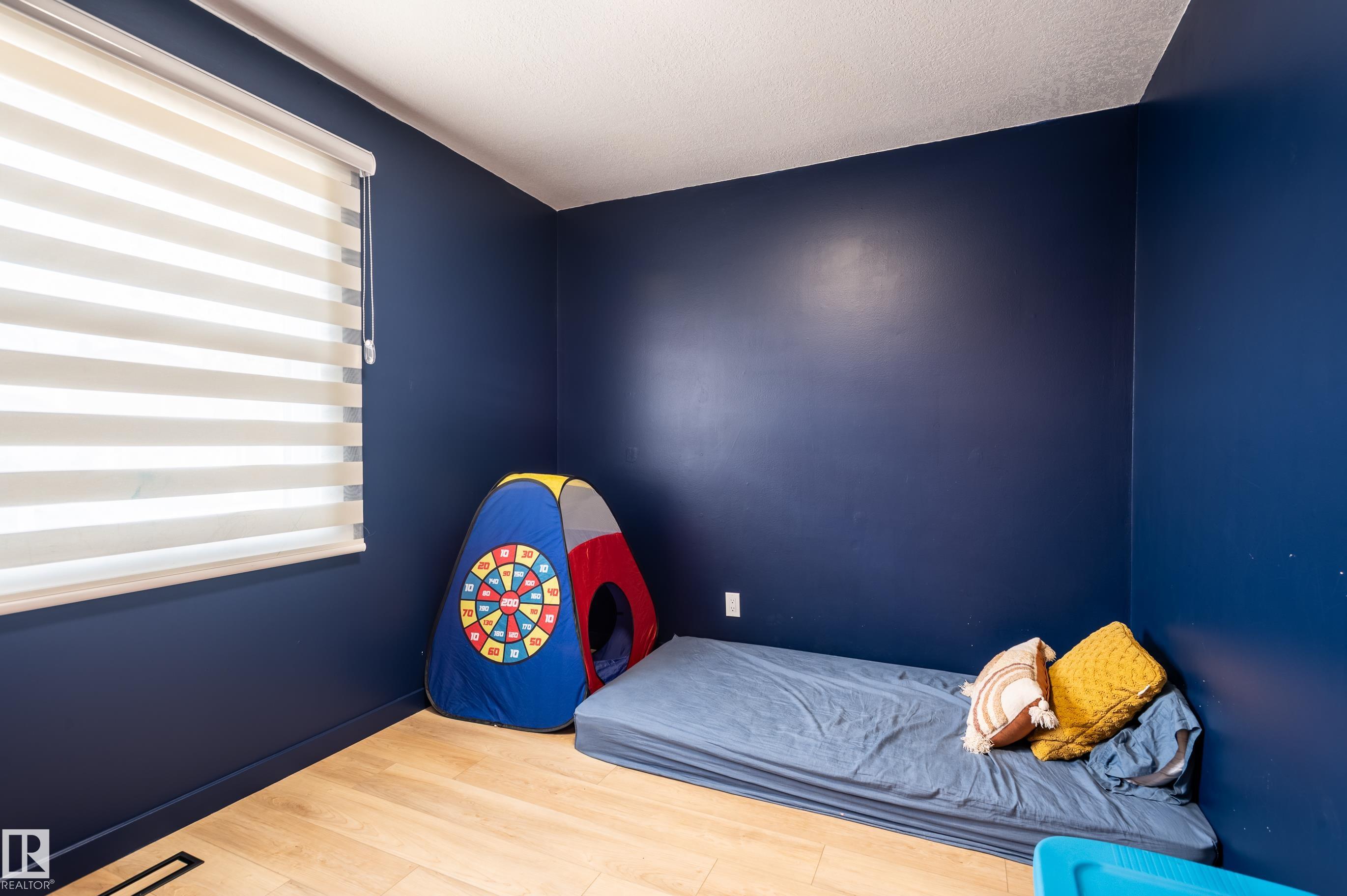 Photo 33 at 17327 106 Street NW, Baturyn, Edmonton