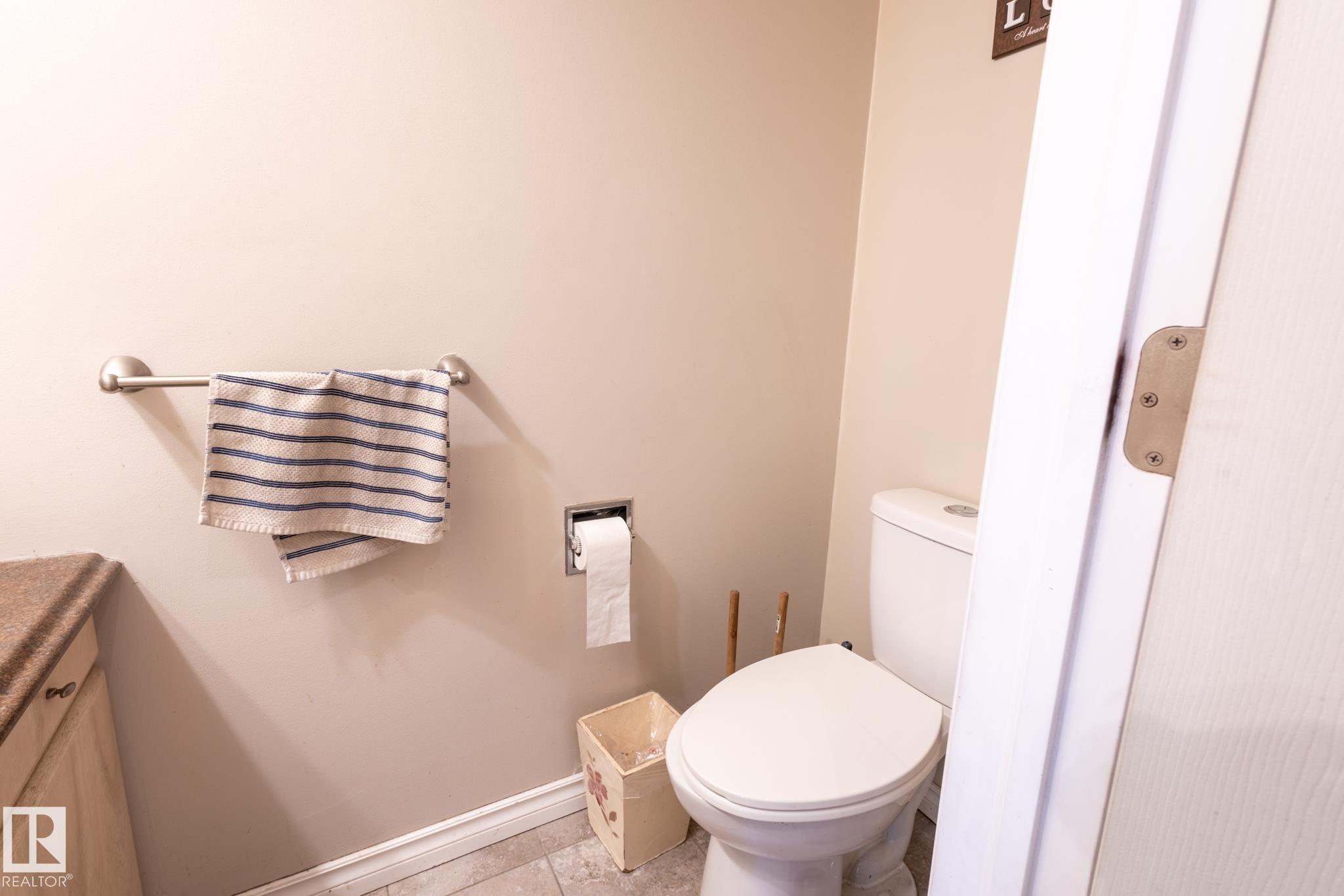 Photo 20 at 18012 96 Street NW, Lago Lindo, Edmonton