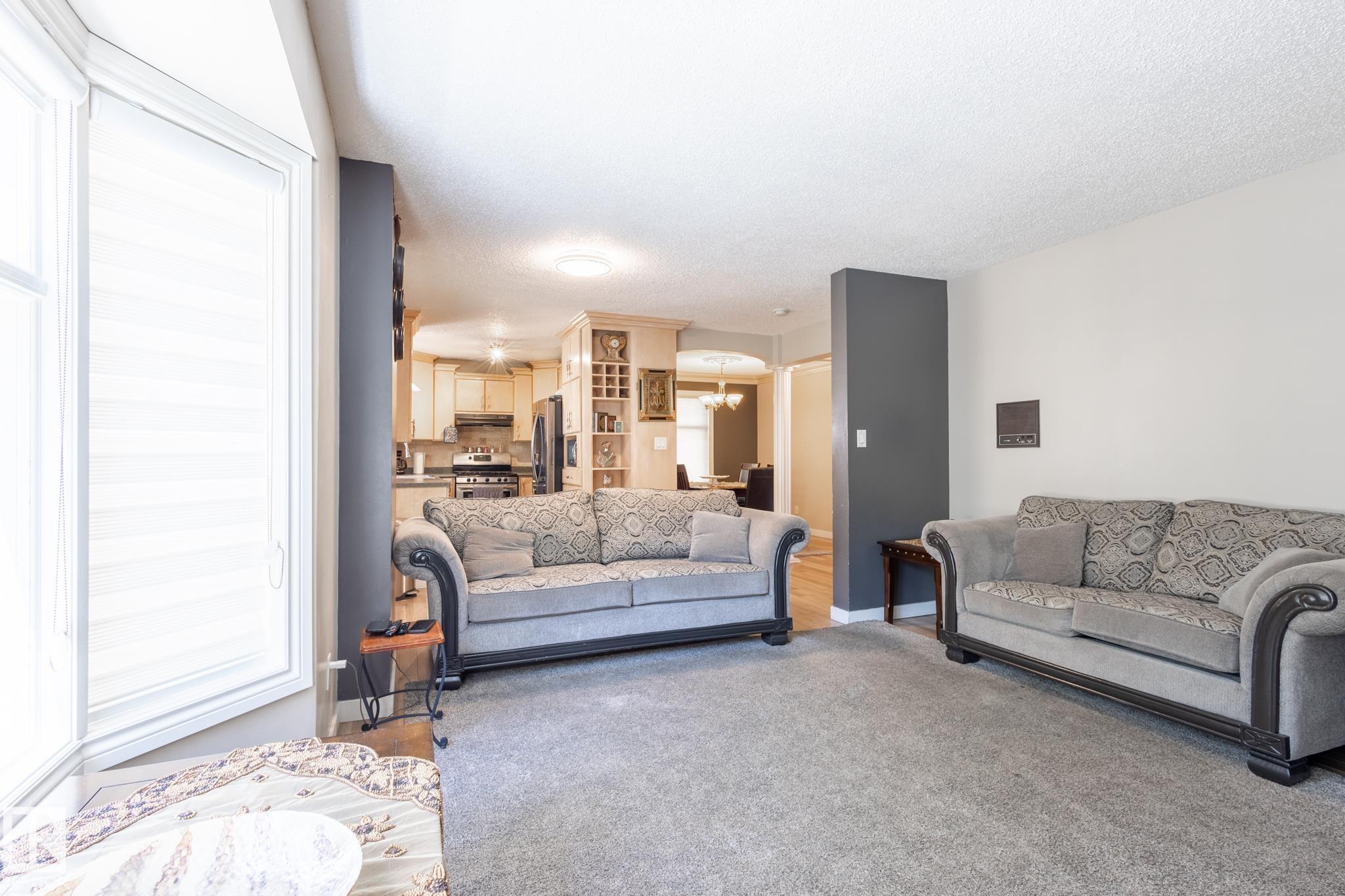 Photo 9 at 18012 96 Street NW, Lago Lindo, Edmonton