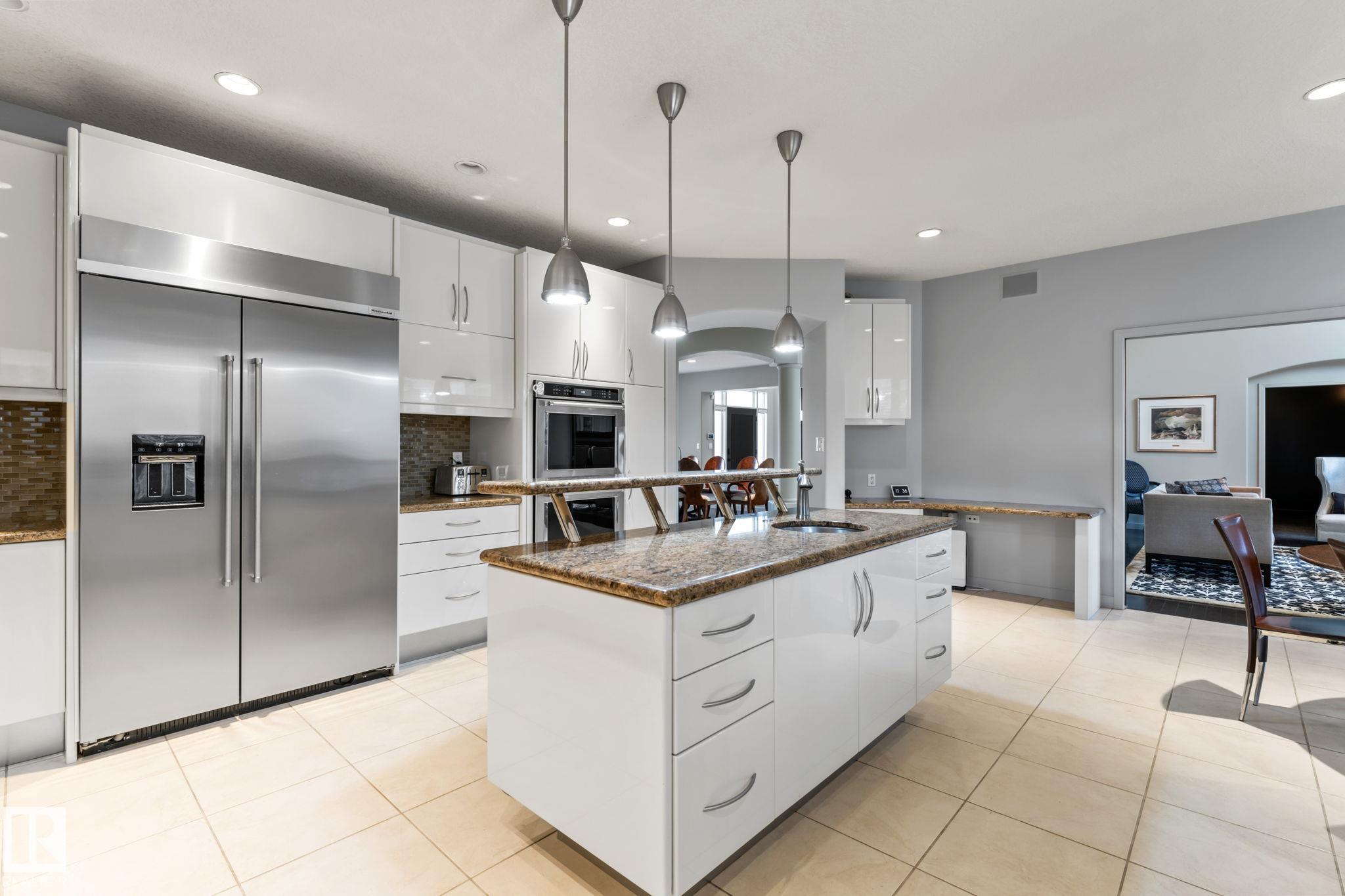 Photo 17 at 473 Heffernan Drive NW, Henderson Estates, Edmonton