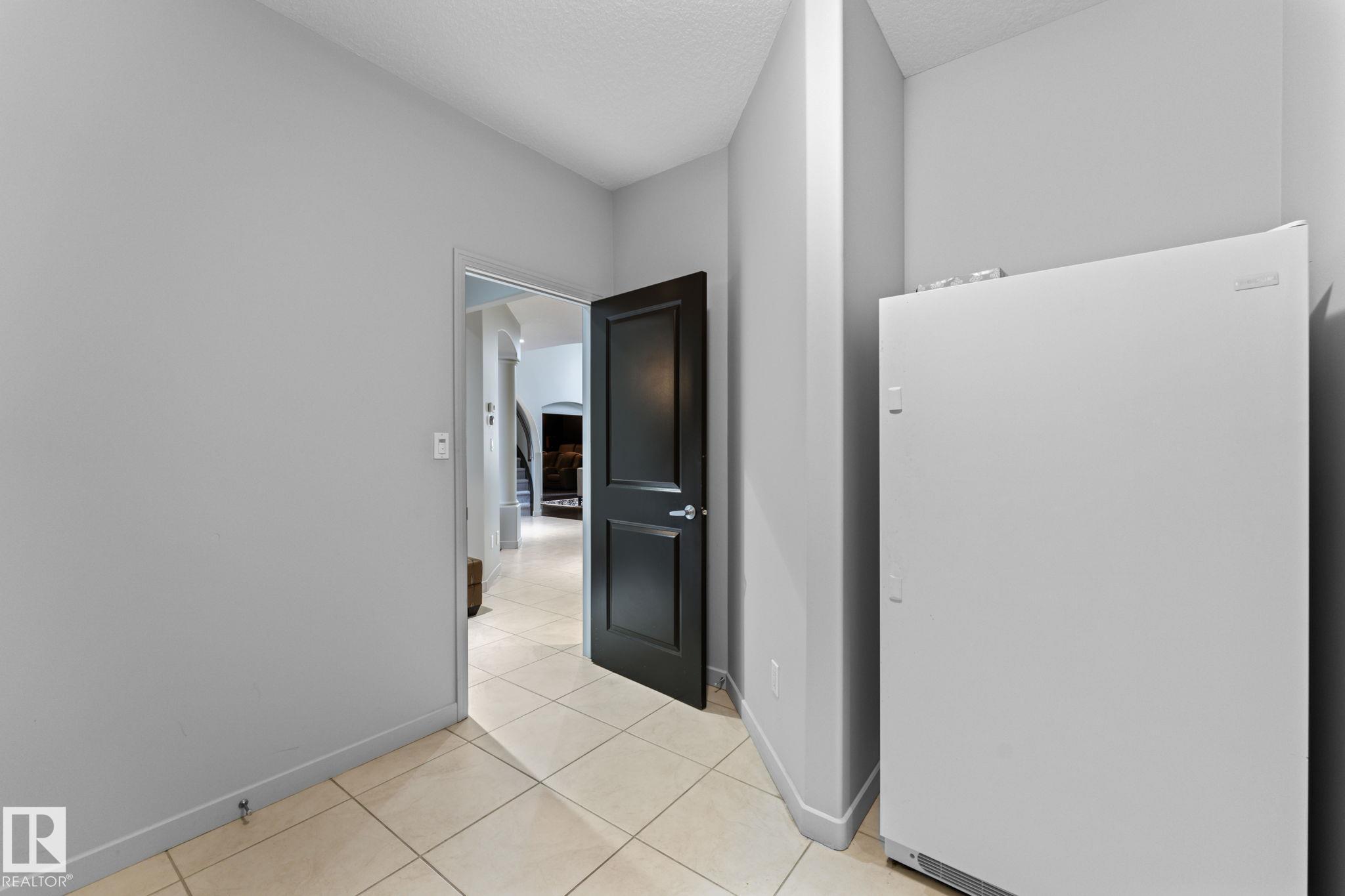 Photo 23 at 473 Heffernan Drive NW, Henderson Estates, Edmonton