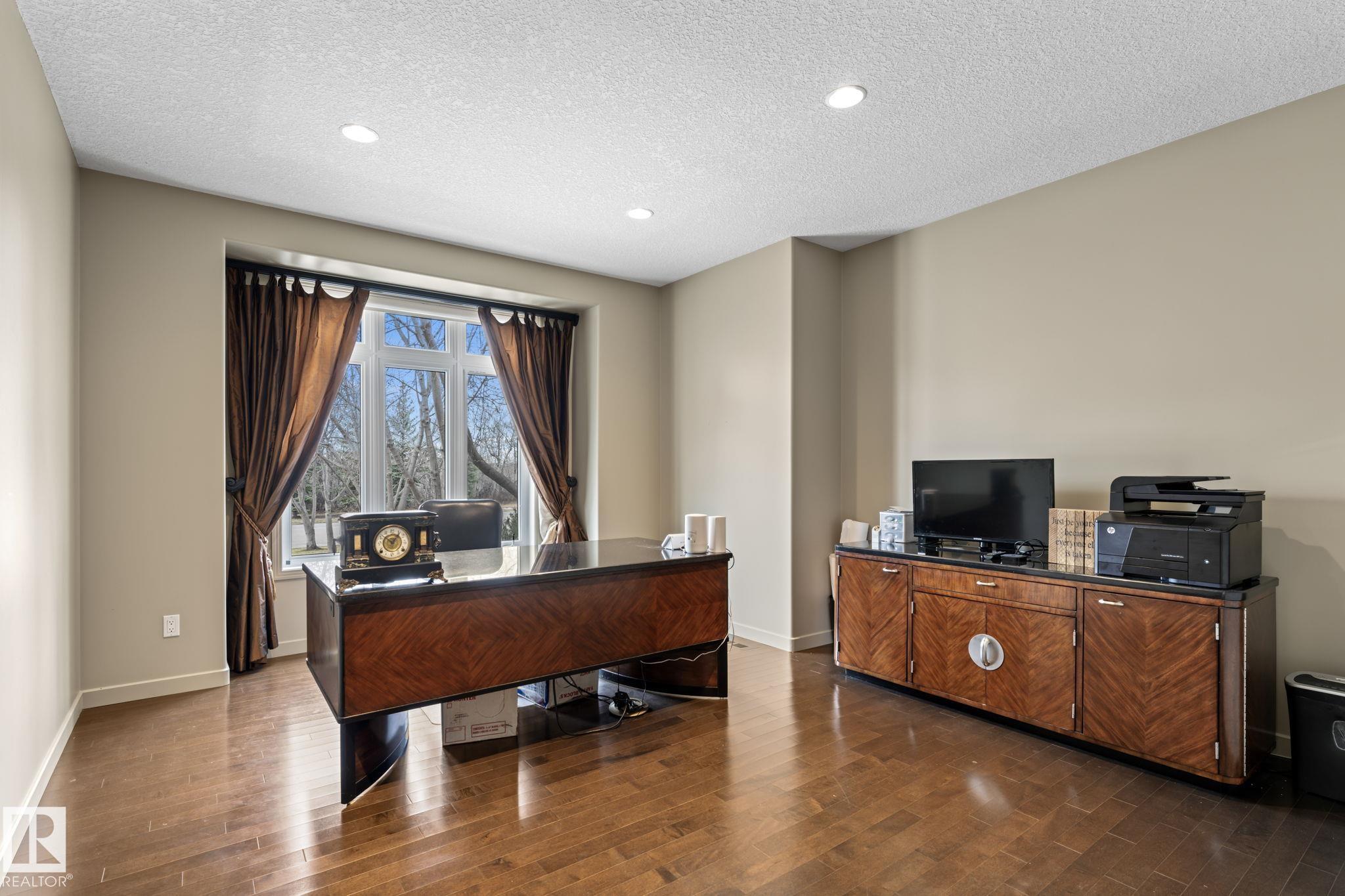 Photo 25 at 473 Heffernan Drive NW, Henderson Estates, Edmonton