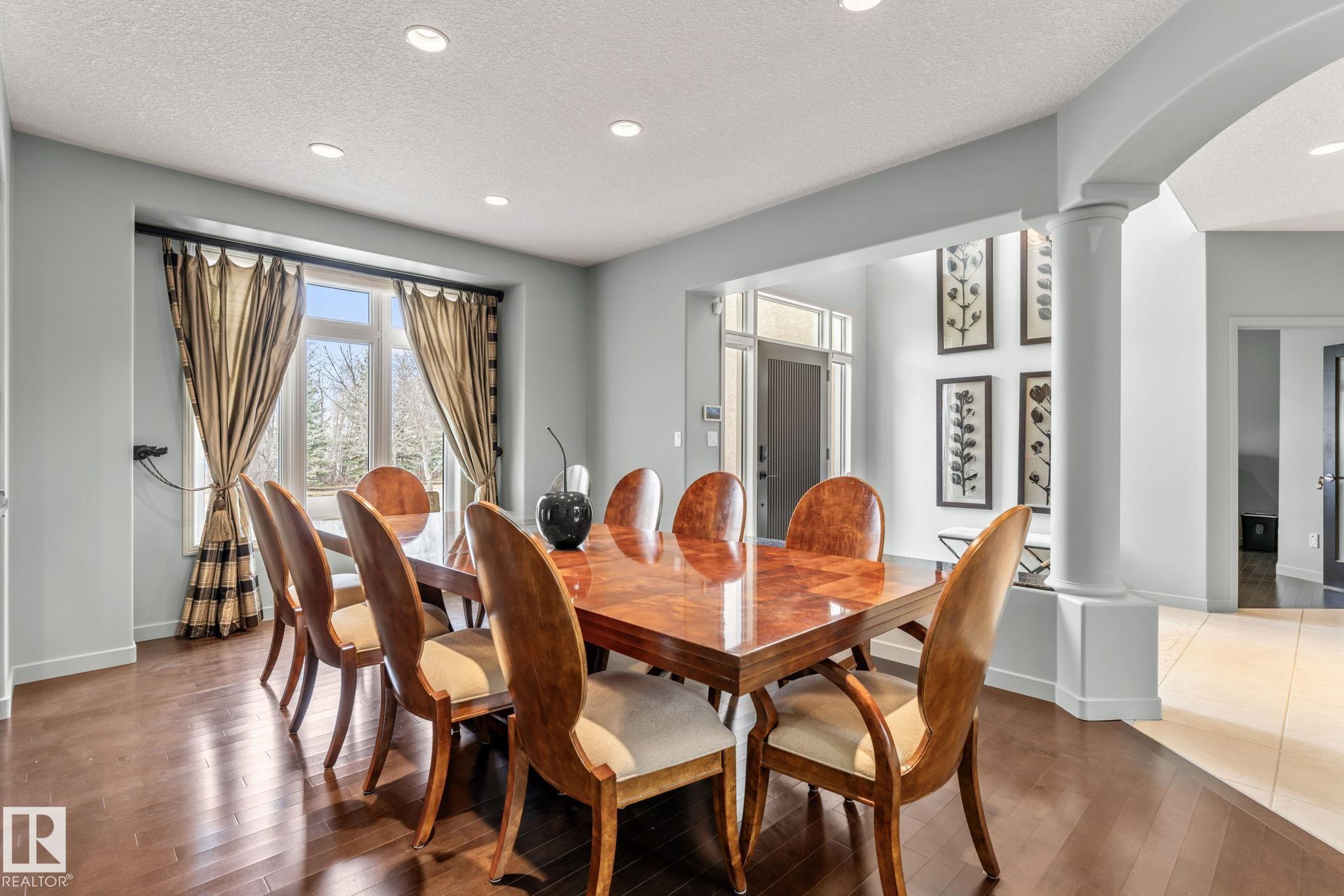 Photo 7 at 473 Heffernan Drive NW, Henderson Estates, Edmonton
