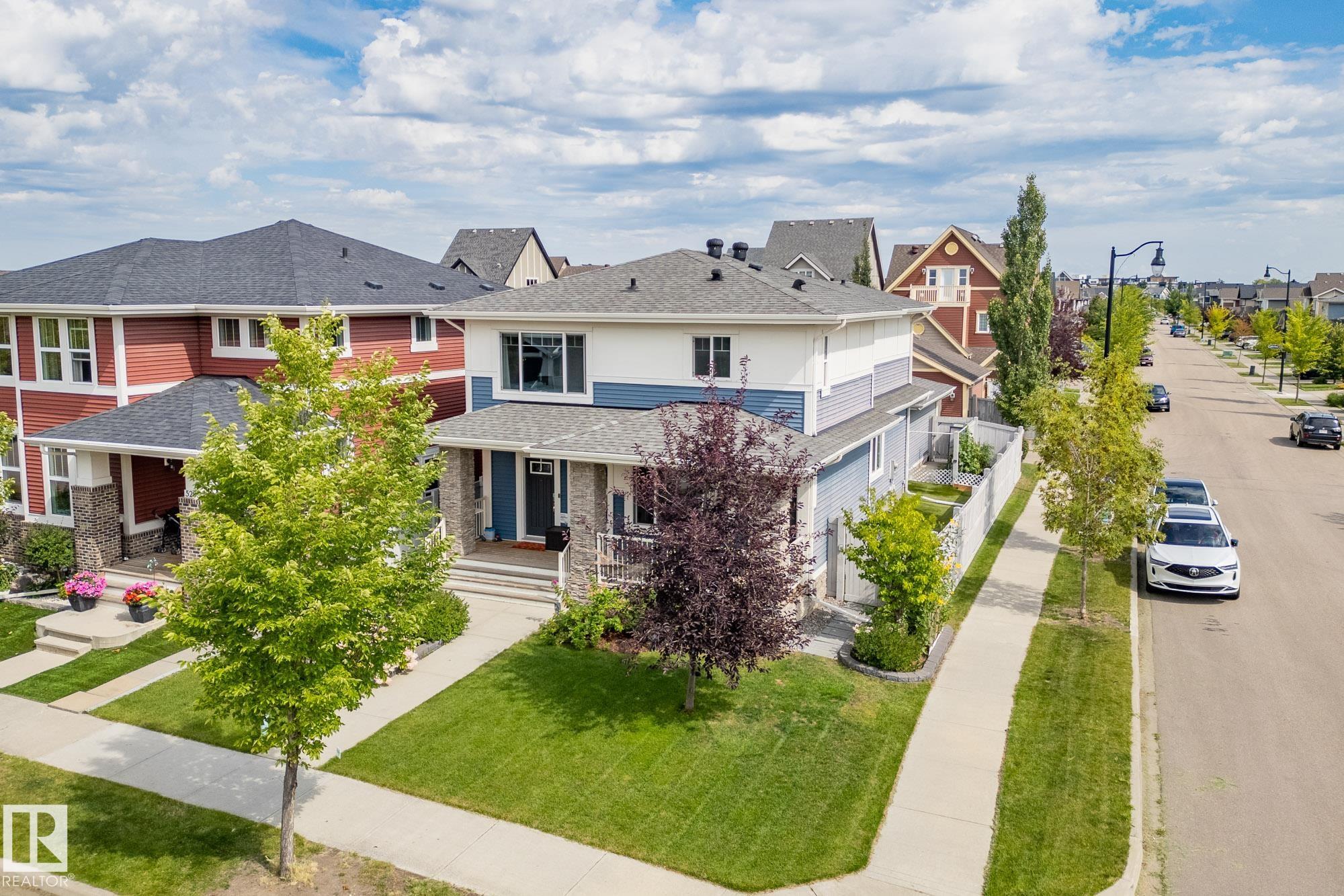 Photo 3 at 5203 Admiral Walter Hose Street NW, Griesbach, Edmonton