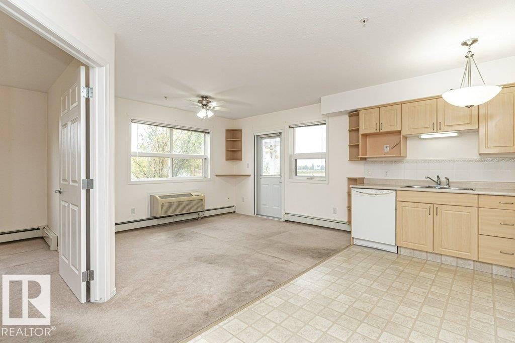 Photo 4 at 214 - 8802 Southfort Drive, South Fort, Fort Saskatchewan