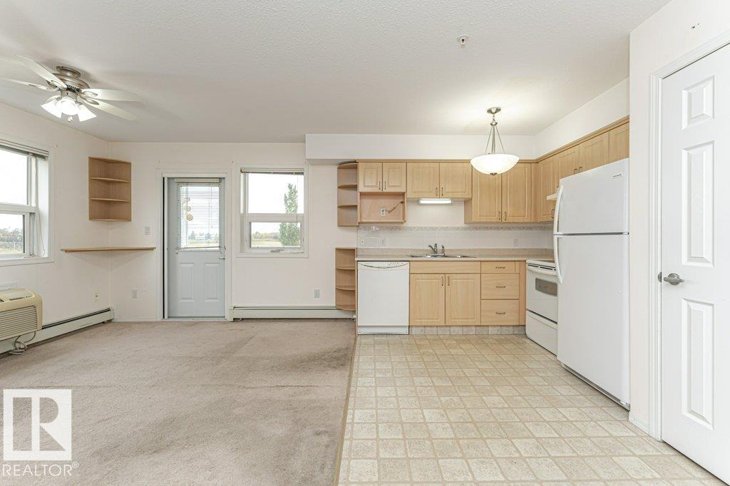 Photo 5 at 214 - 8802 Southfort Drive, South Fort, Fort Saskatchewan