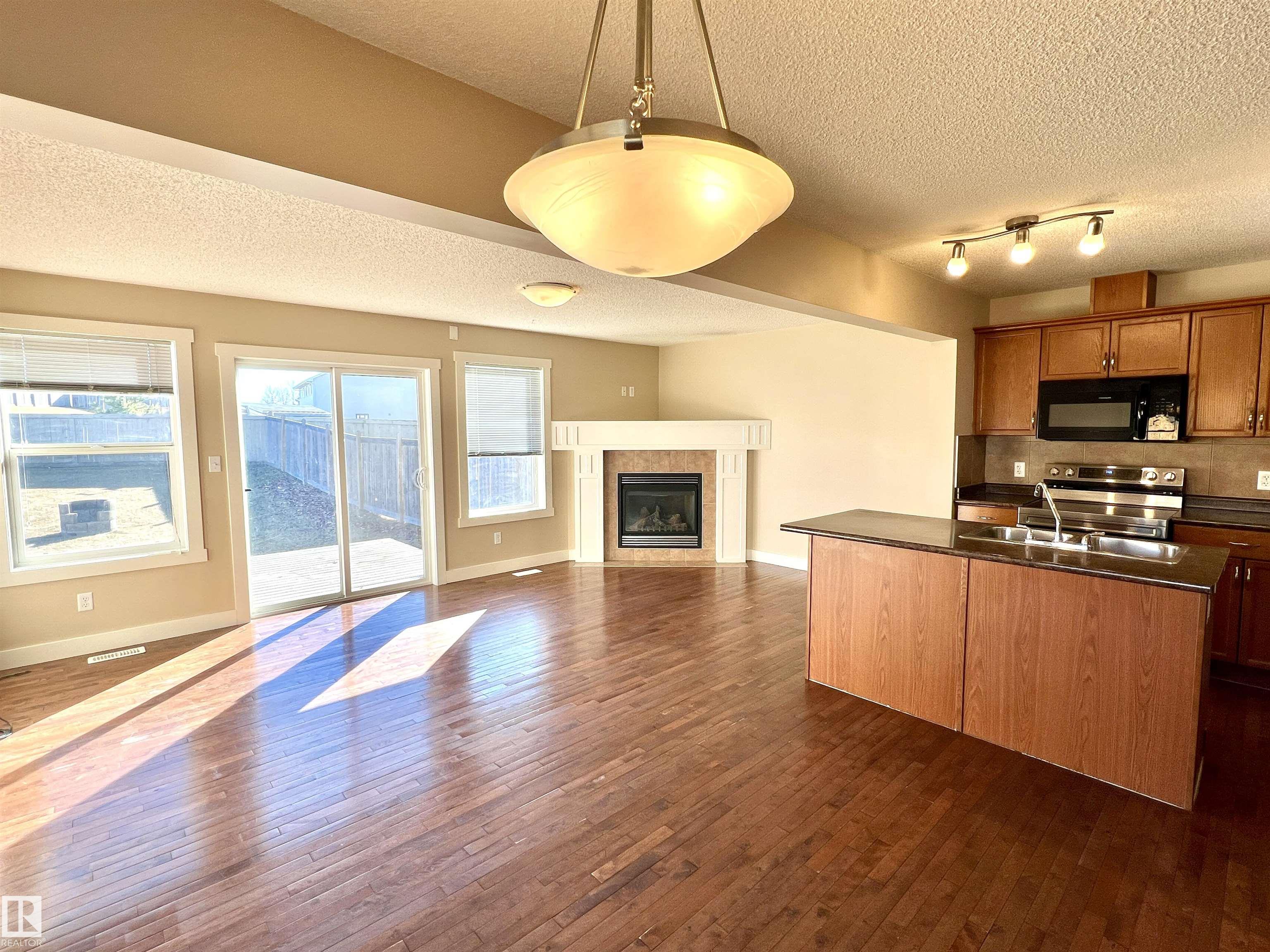 Picture for 3705 11 ST NW