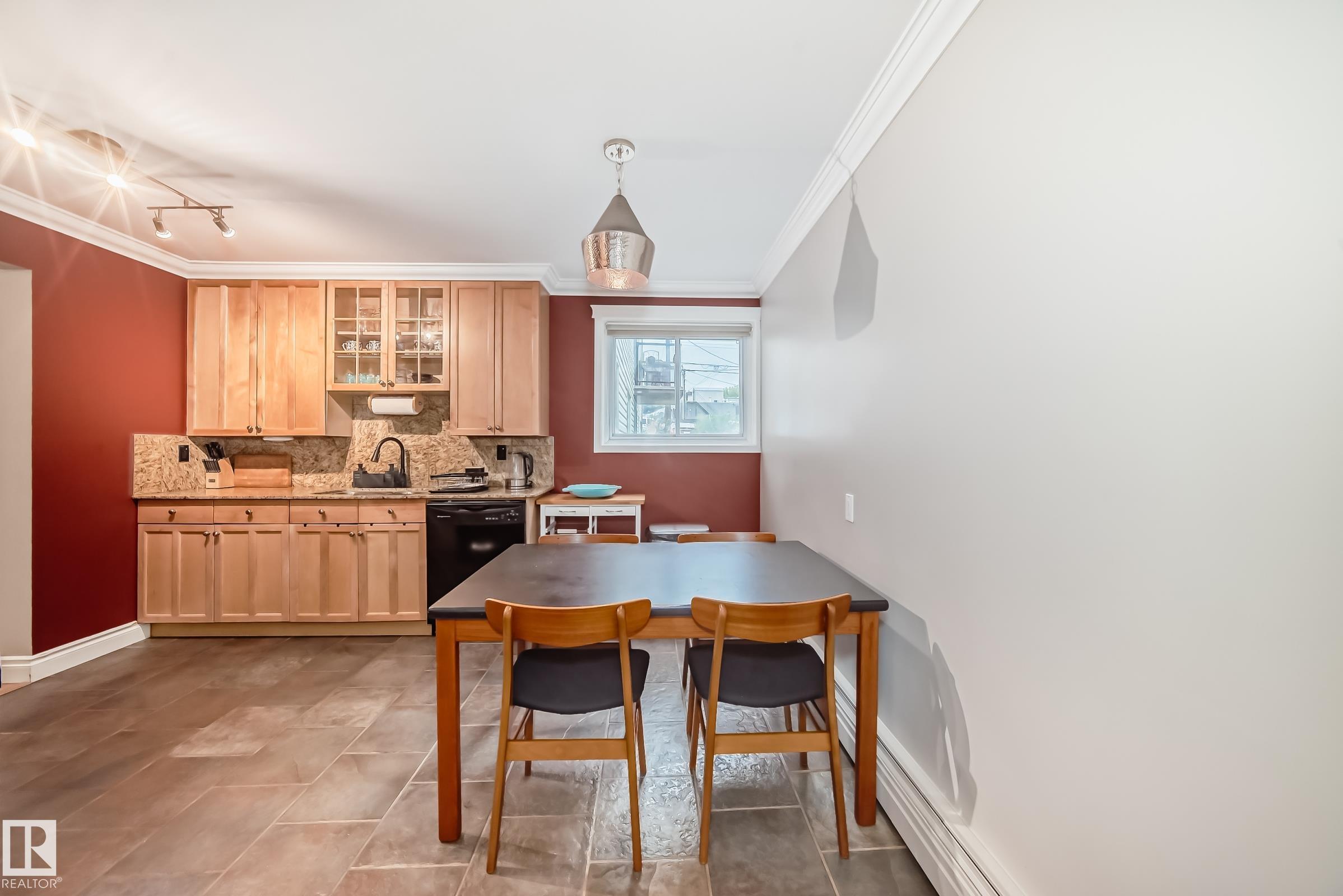 Photo 11 at 105 - 10745 83 Avenue NW, Garneau, Edmonton