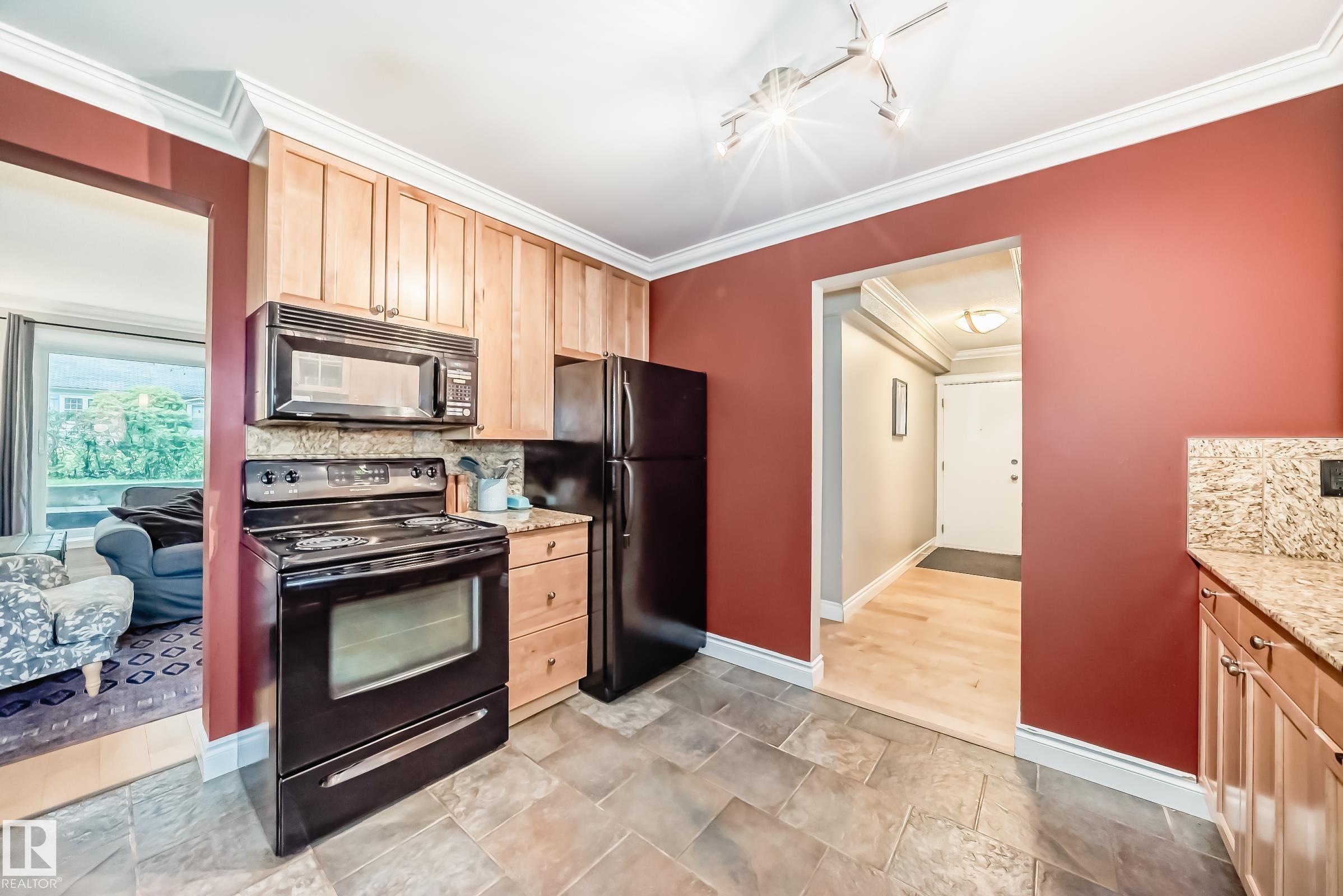 Photo 15 at 105 - 10745 83 Avenue NW, Garneau, Edmonton