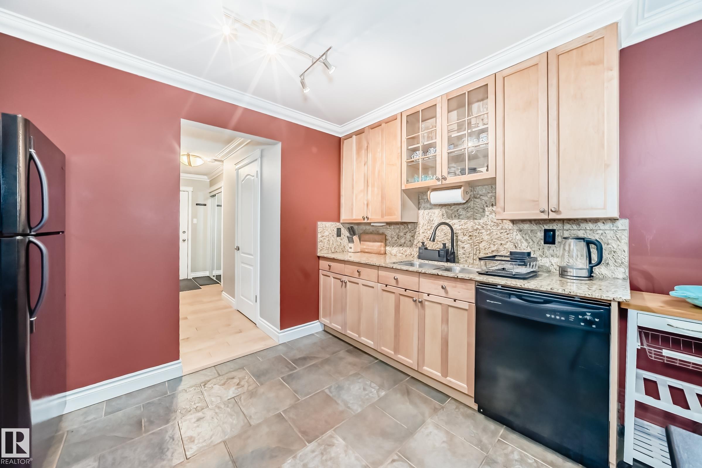 Photo 16 at 105 - 10745 83 Avenue NW, Garneau, Edmonton