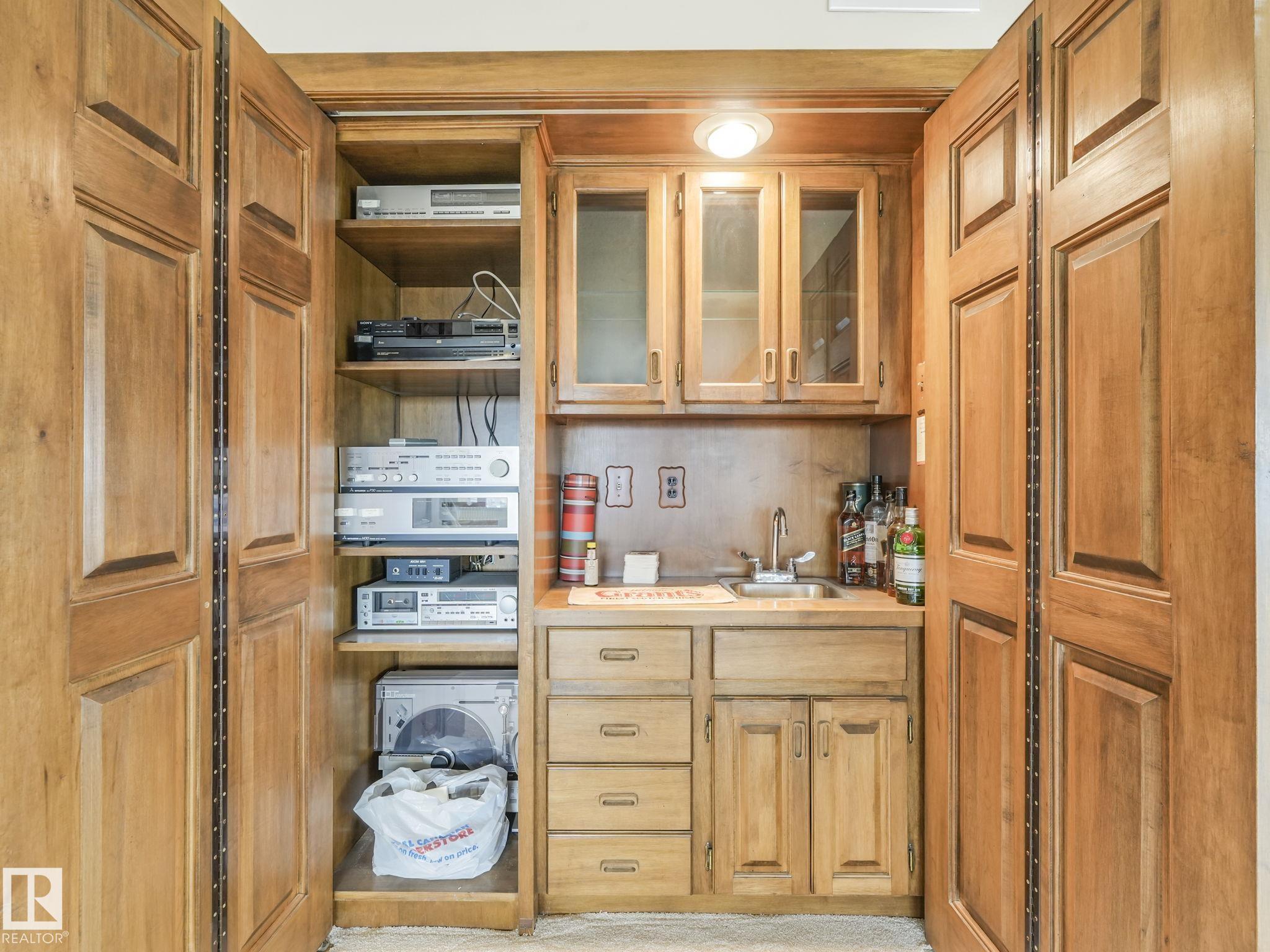 Photo 20 at 1902 - 9929 Saskatchewan Drive NW, Strathcona, Edmonton