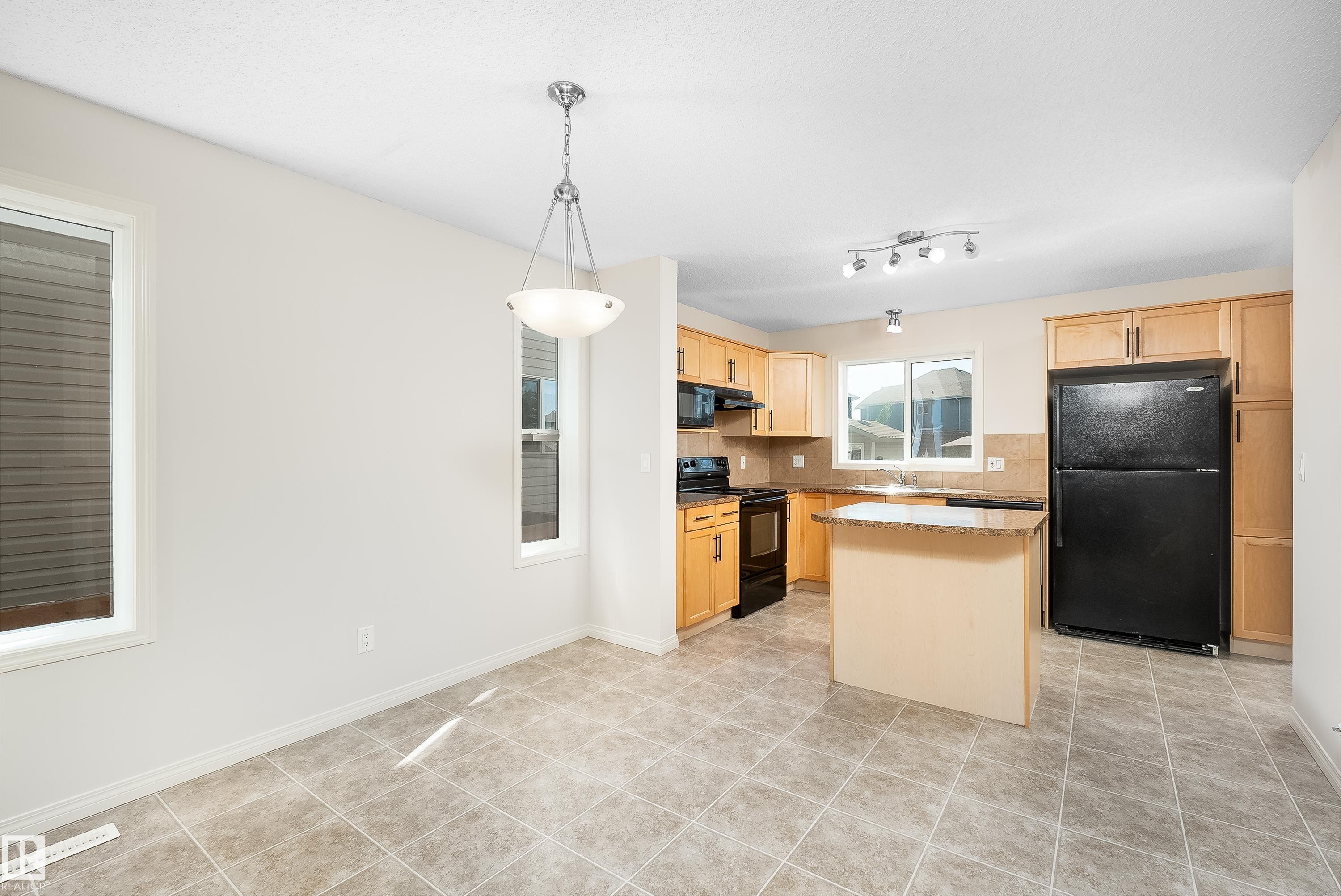 Photo 18 at 243 Southwick Way, Southfork, Leduc