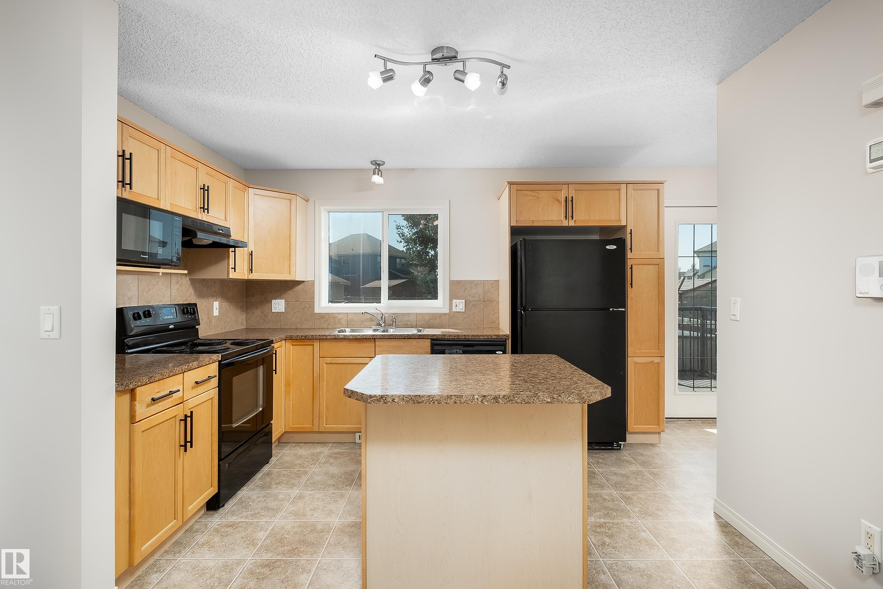 Photo 19 at 243 Southwick Way, Southfork, Leduc