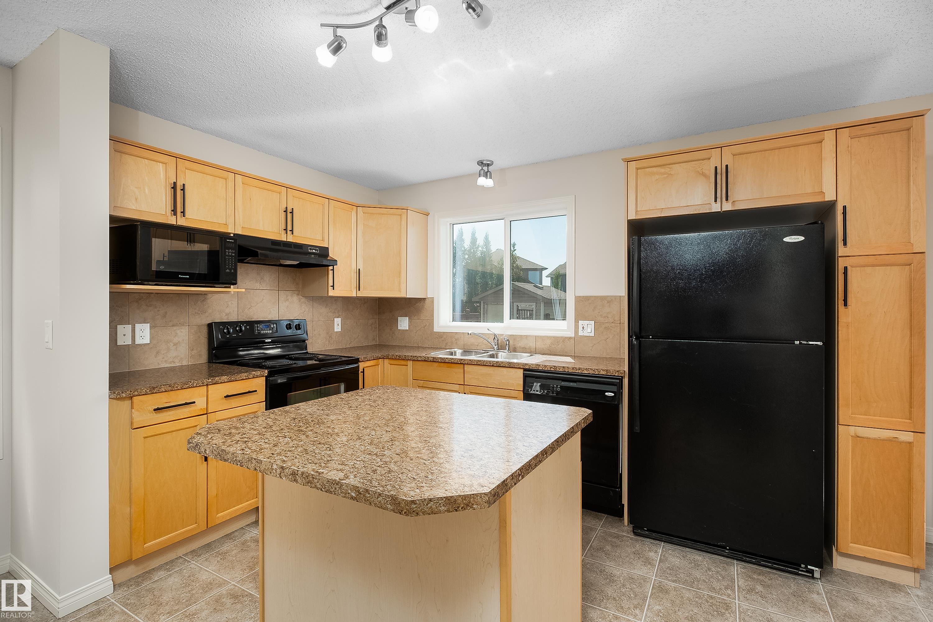 Photo 20 at 243 Southwick Way, Southfork, Leduc
