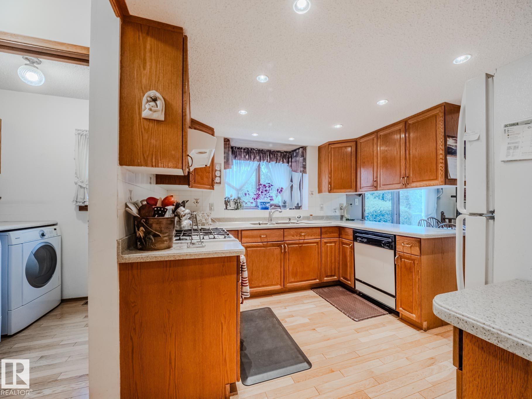 Photo 24 at 14 Greenbriar Crescent, Clarkdale Meadows, Sherwood Park