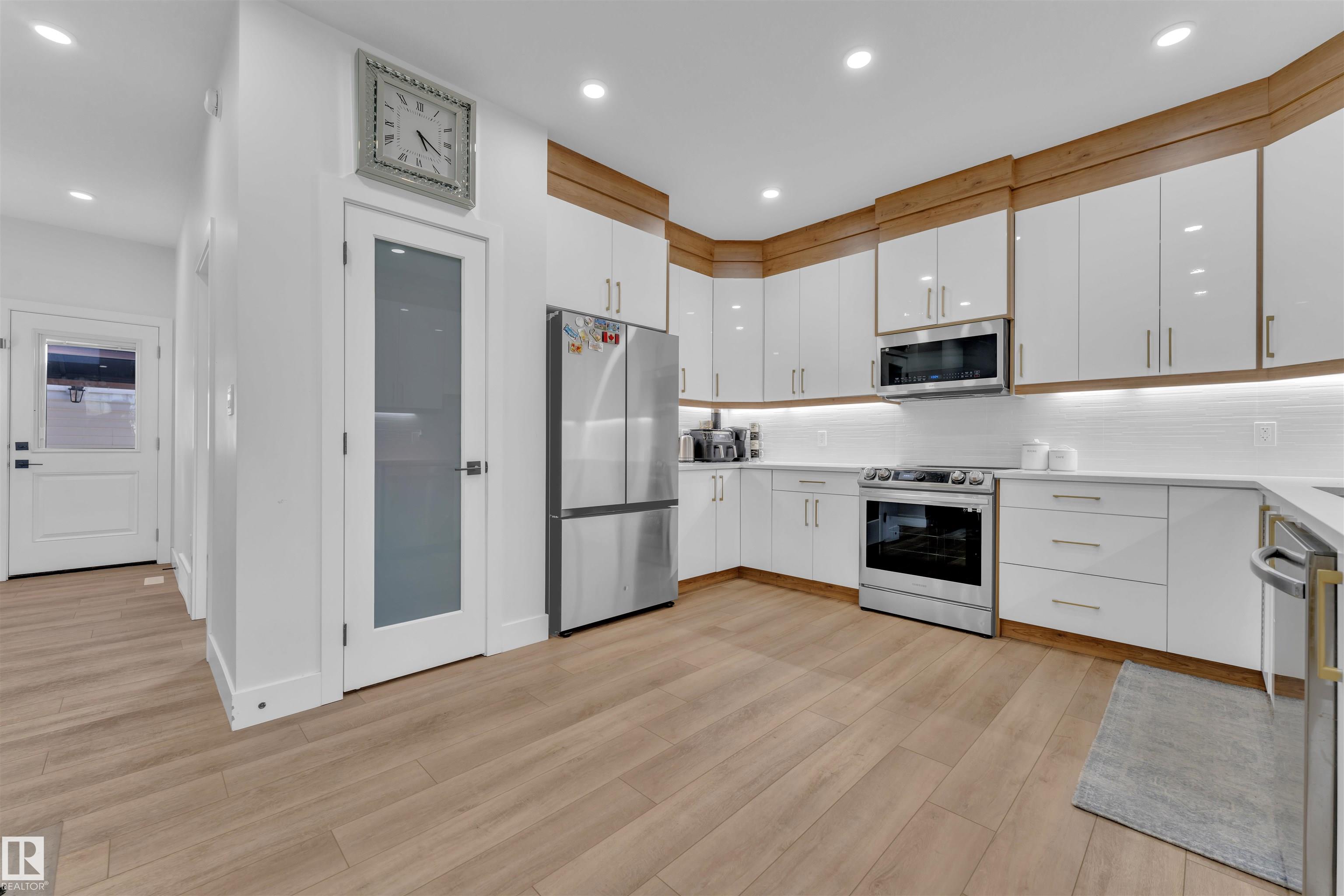 Photo 12 at 244 Rolston Wynd, Robinson, Leduc