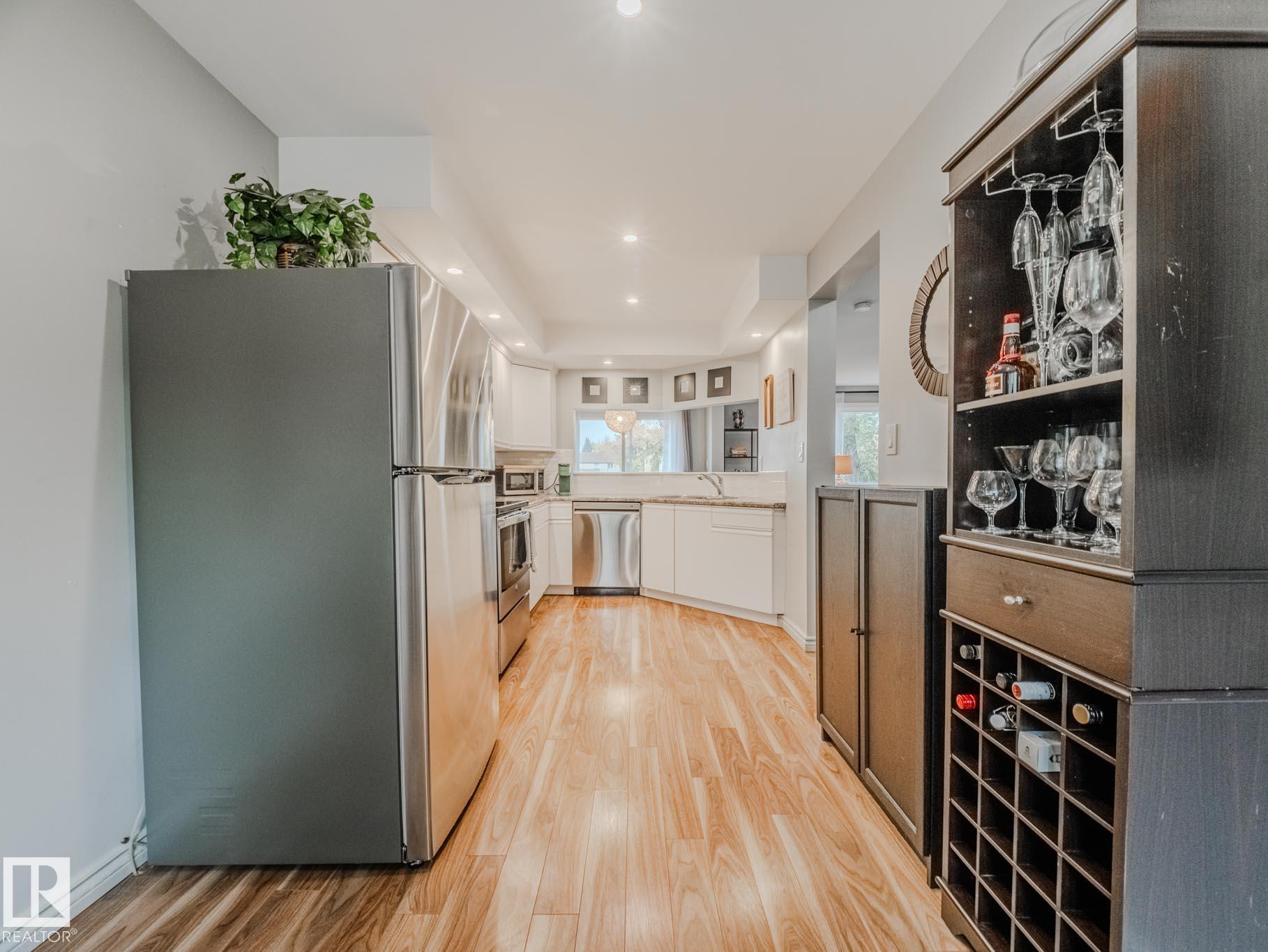 Photo 10 at 168 Grandin Village, Grandin, St. Albert