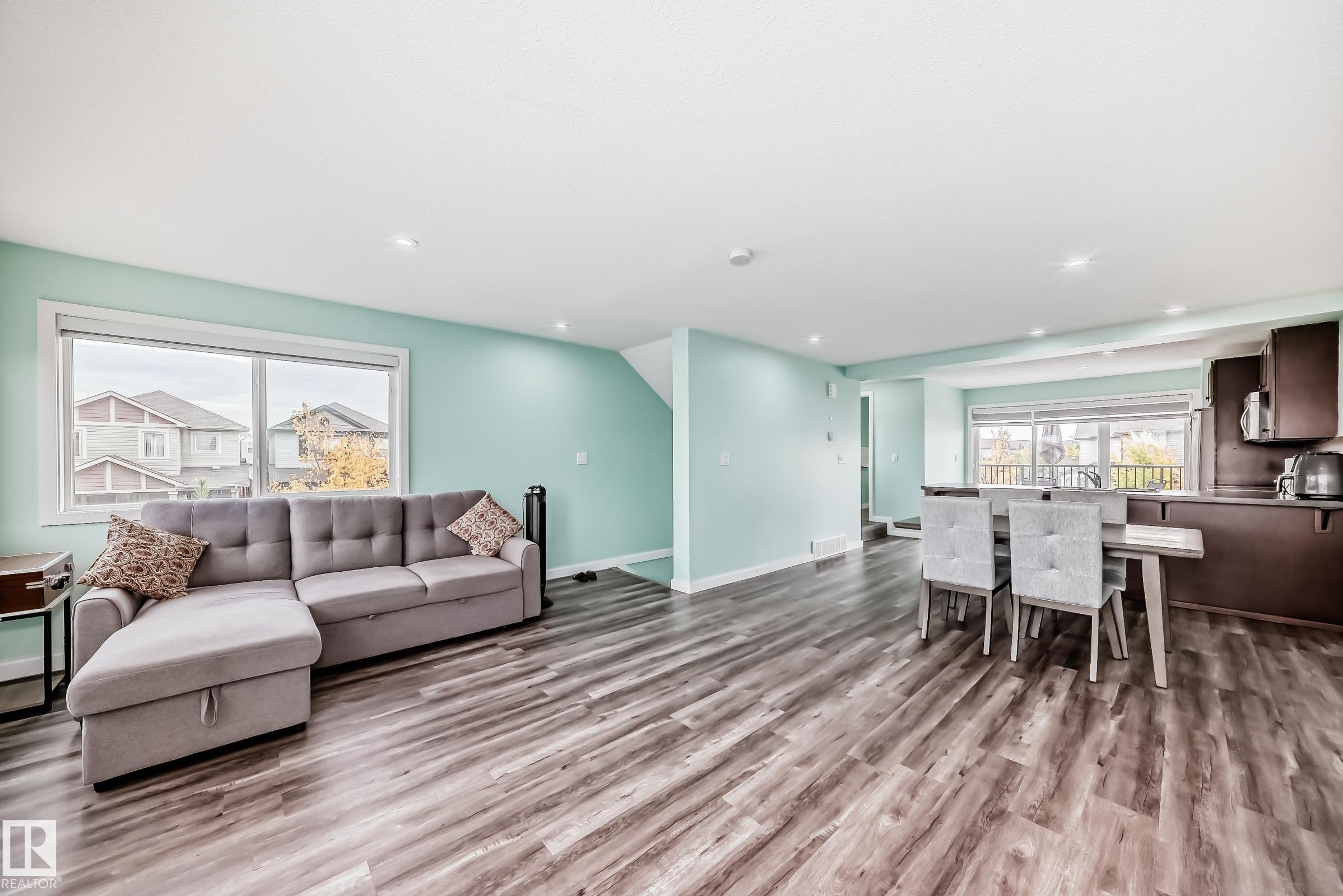 Photo 12 at 3330 15a Avenue NW, Laurel, Edmonton