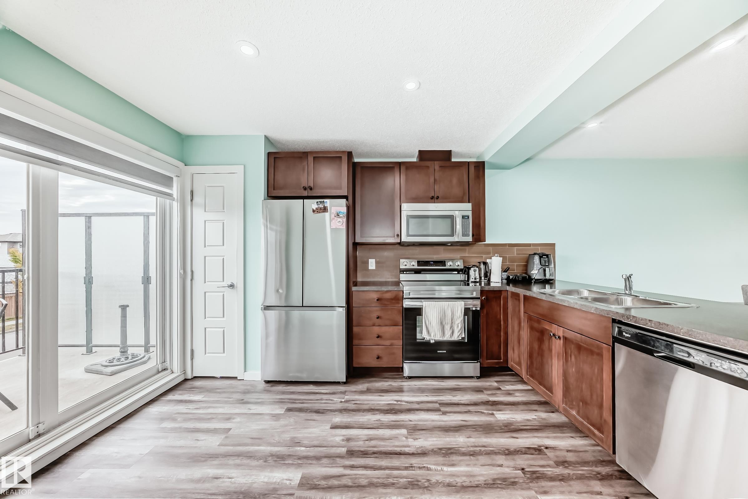 Photo 6 at 3330 15a Avenue NW, Laurel, Edmonton