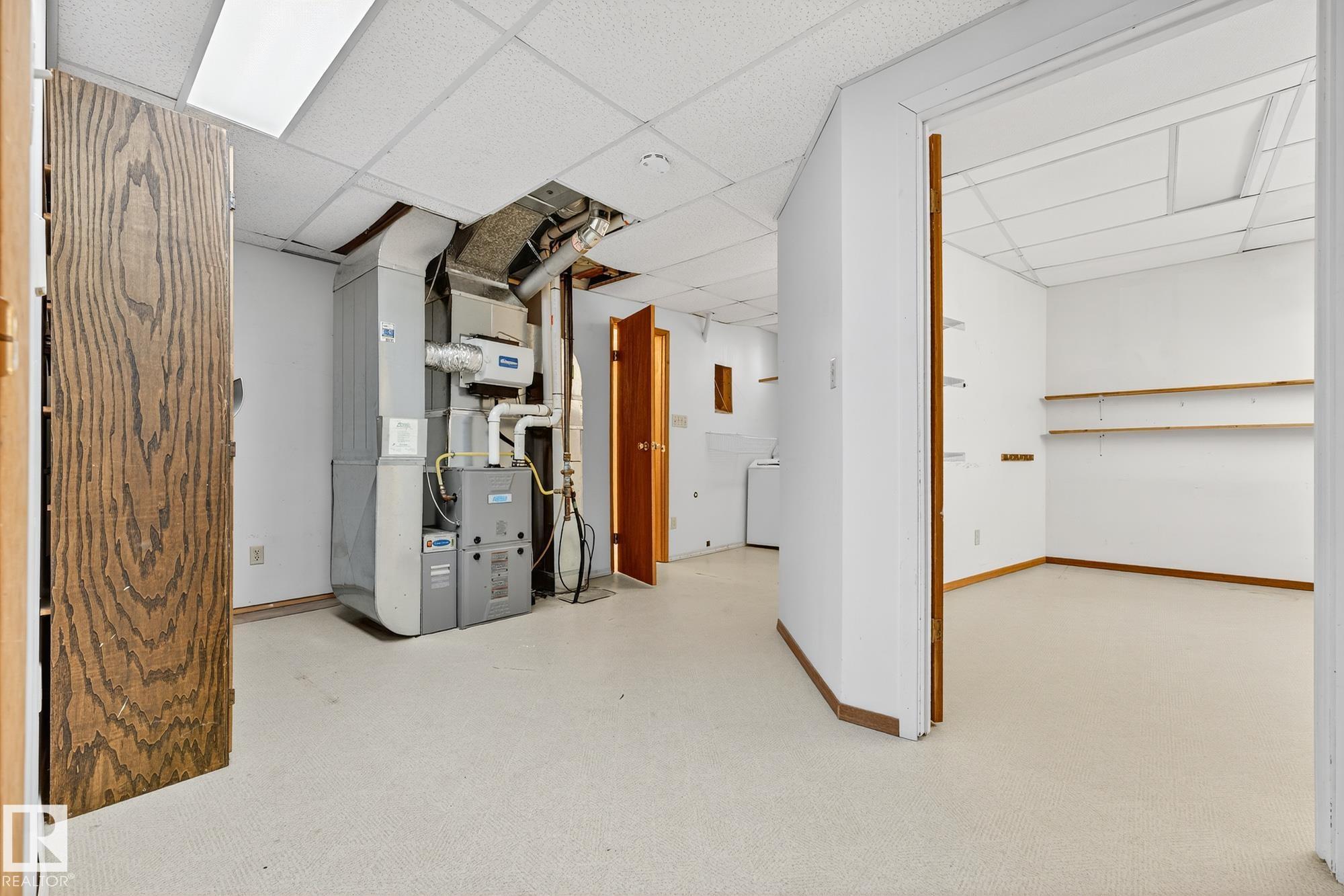 Photo 46 at 11524 152b Avenue NW, Caernarvon, Edmonton