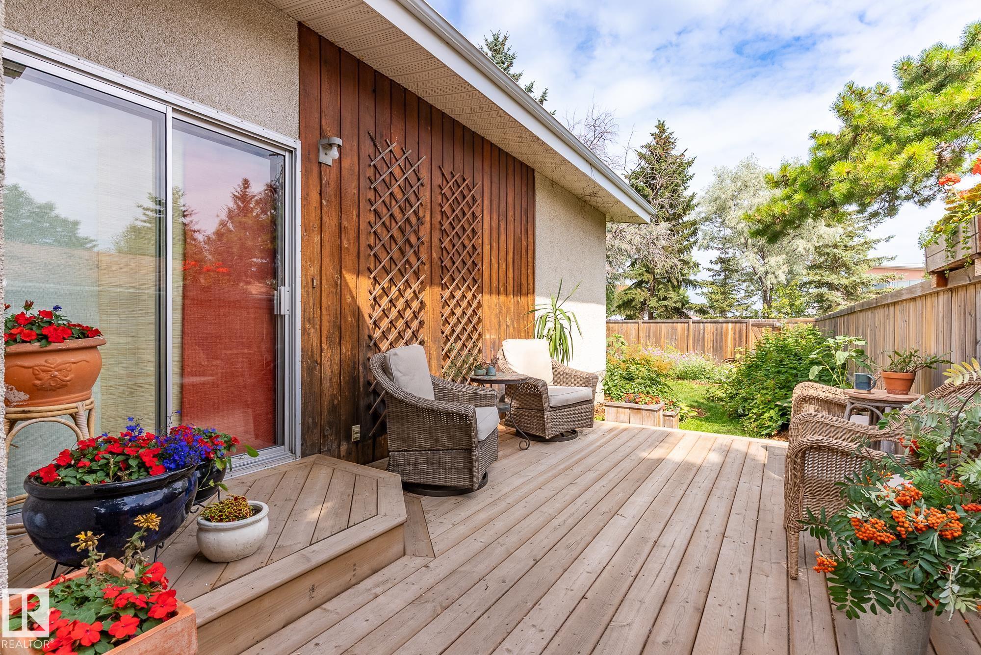 Photo 55 at 11524 152b Avenue NW, Caernarvon, Edmonton